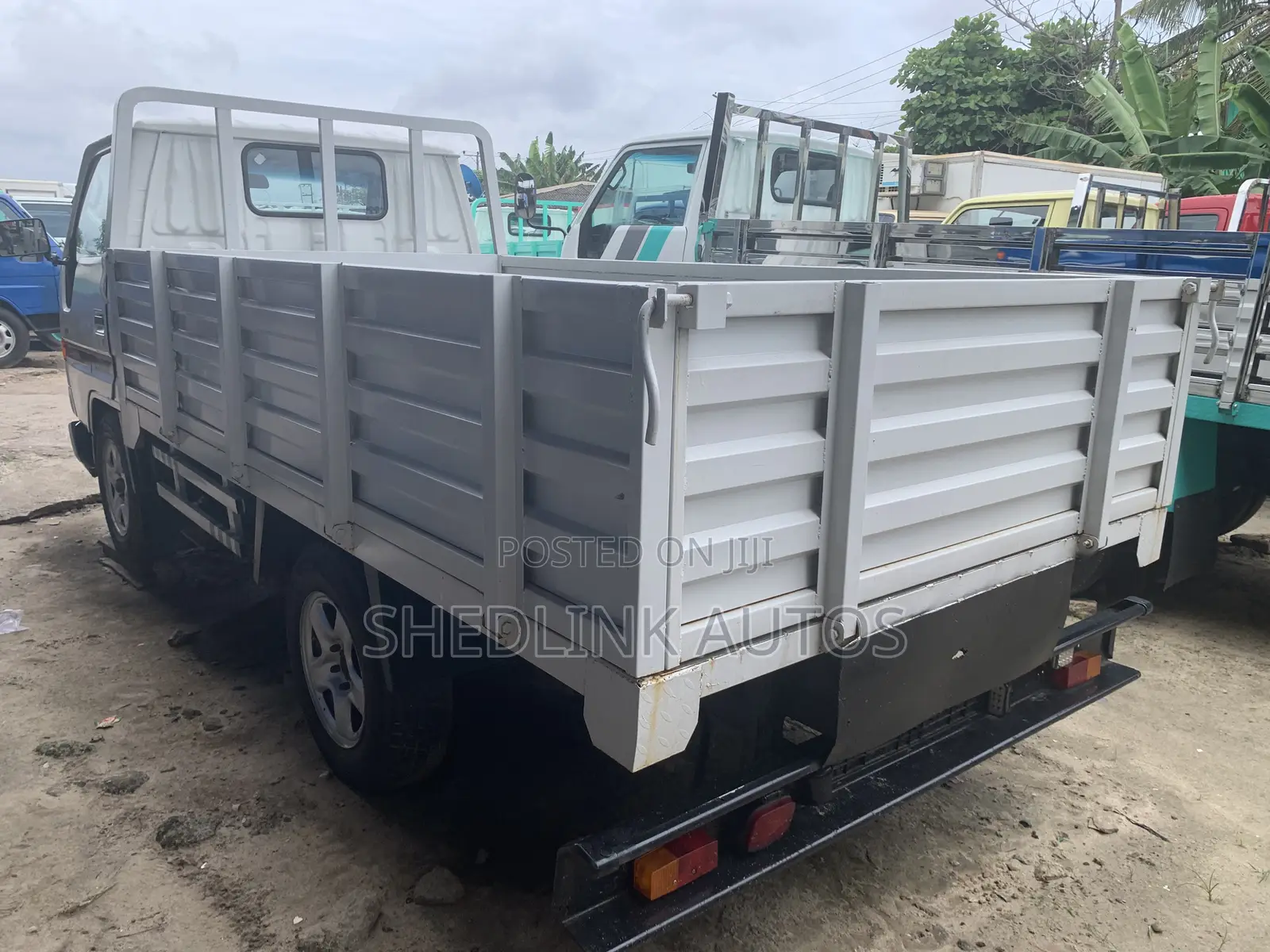 Toyota Dyna 100 2000 Model