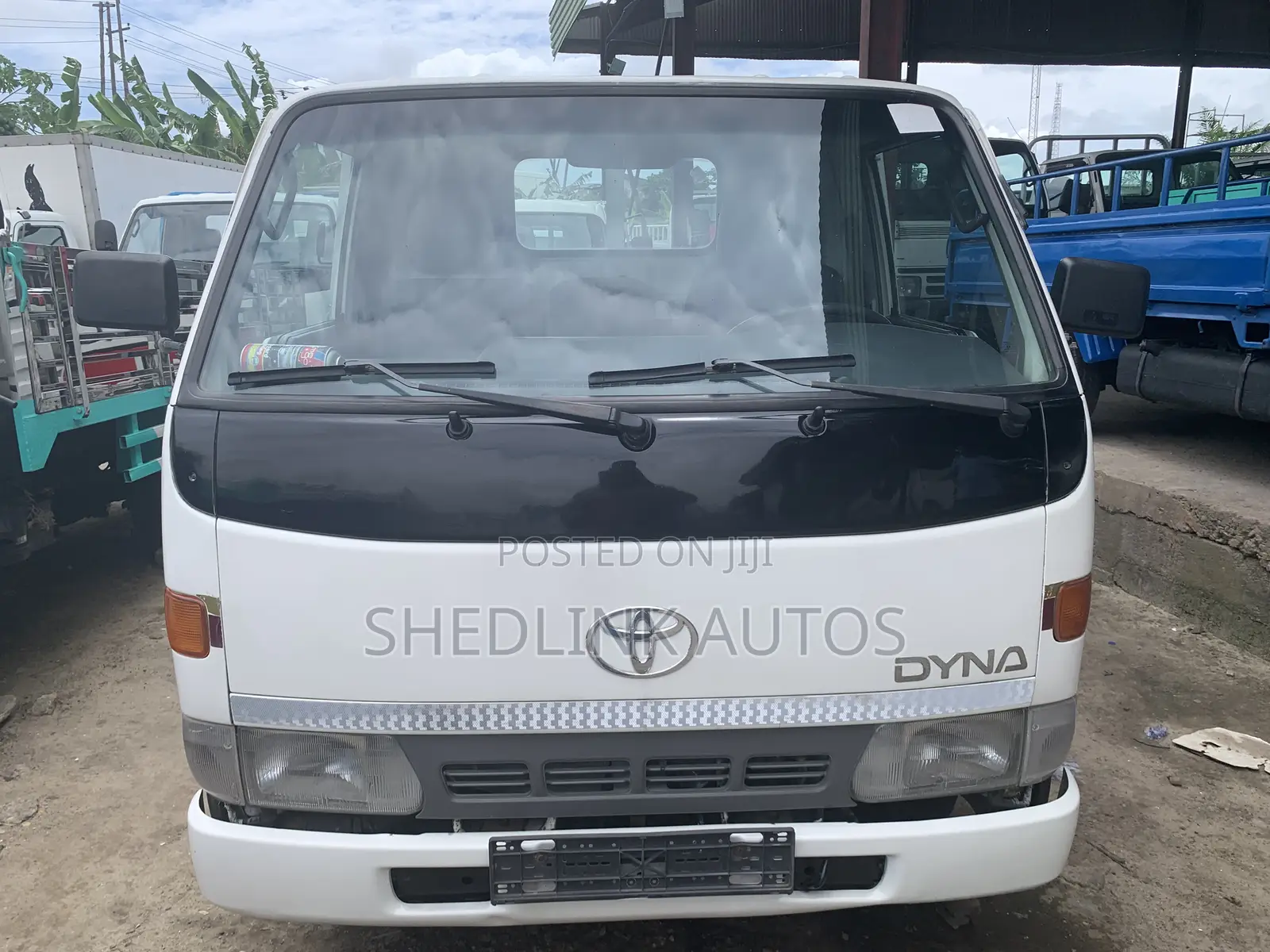 Toyota Dyna 100 2000 Model
