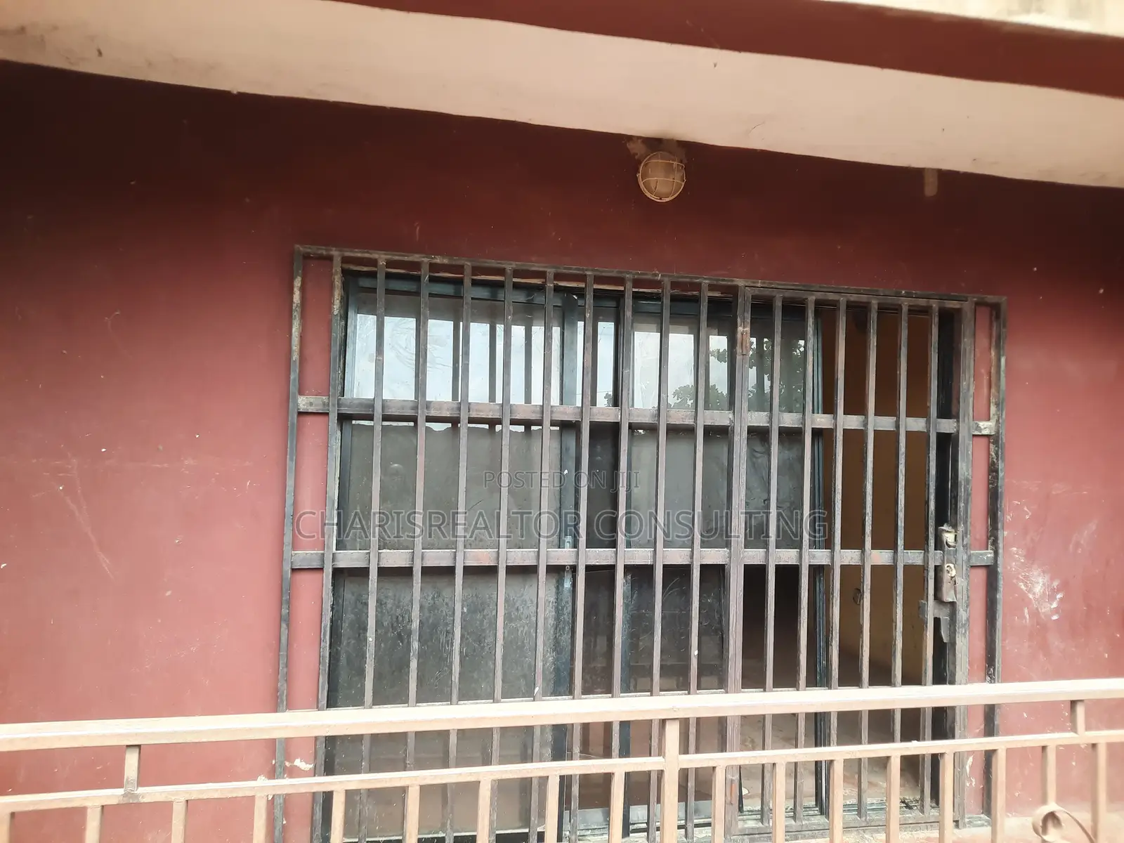 3bdrm Block of Flats in Ogo Oluwa, Alakia for sale