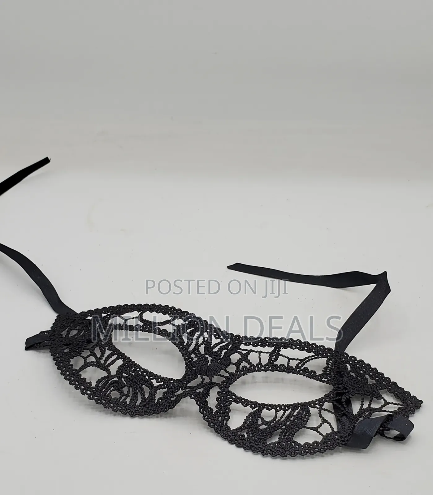 Netted Lacey Inspires Men's Party Face Mask