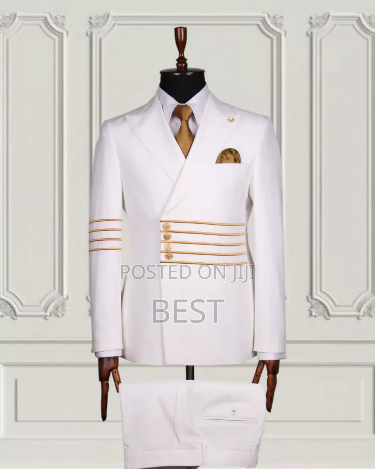Unique Patternd Luxury Design Suits Avl. In Different Colors