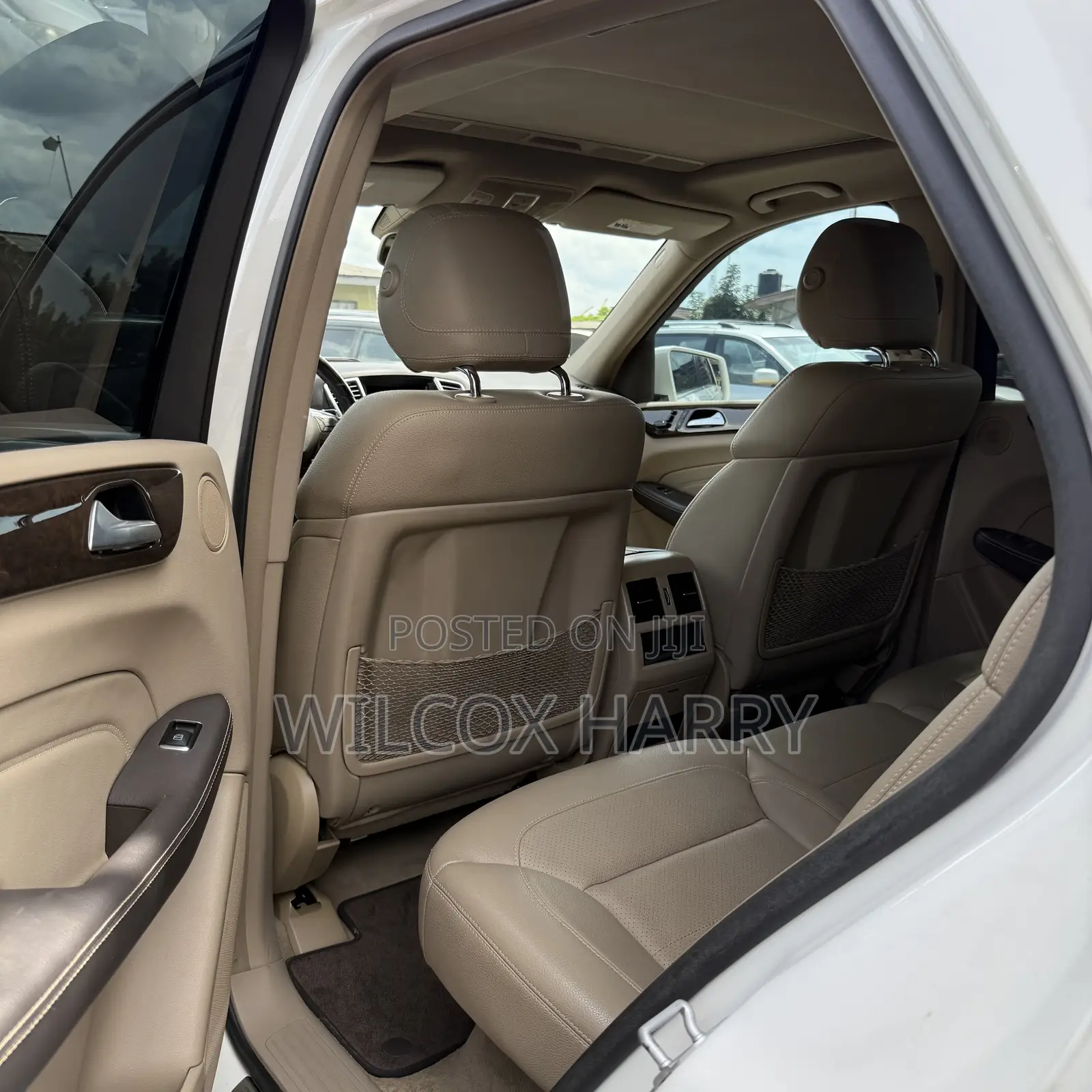 Mercedes-Benz M Class 2015 Off white
