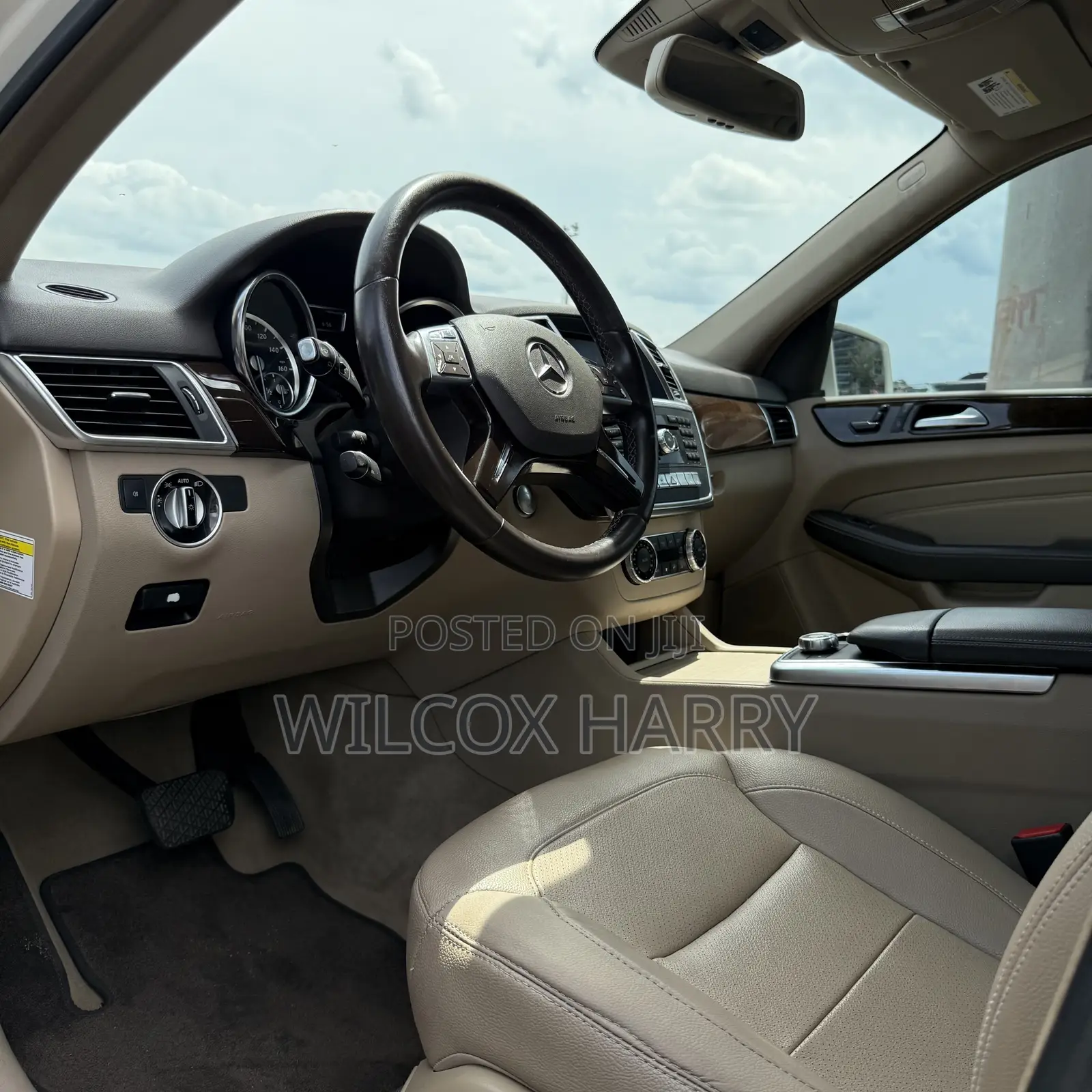 Mercedes-Benz M Class 2015 Off white
