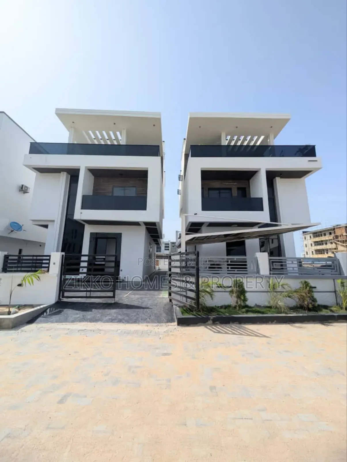 4bdrm Duplex in Orchid Road, Lekki for sale