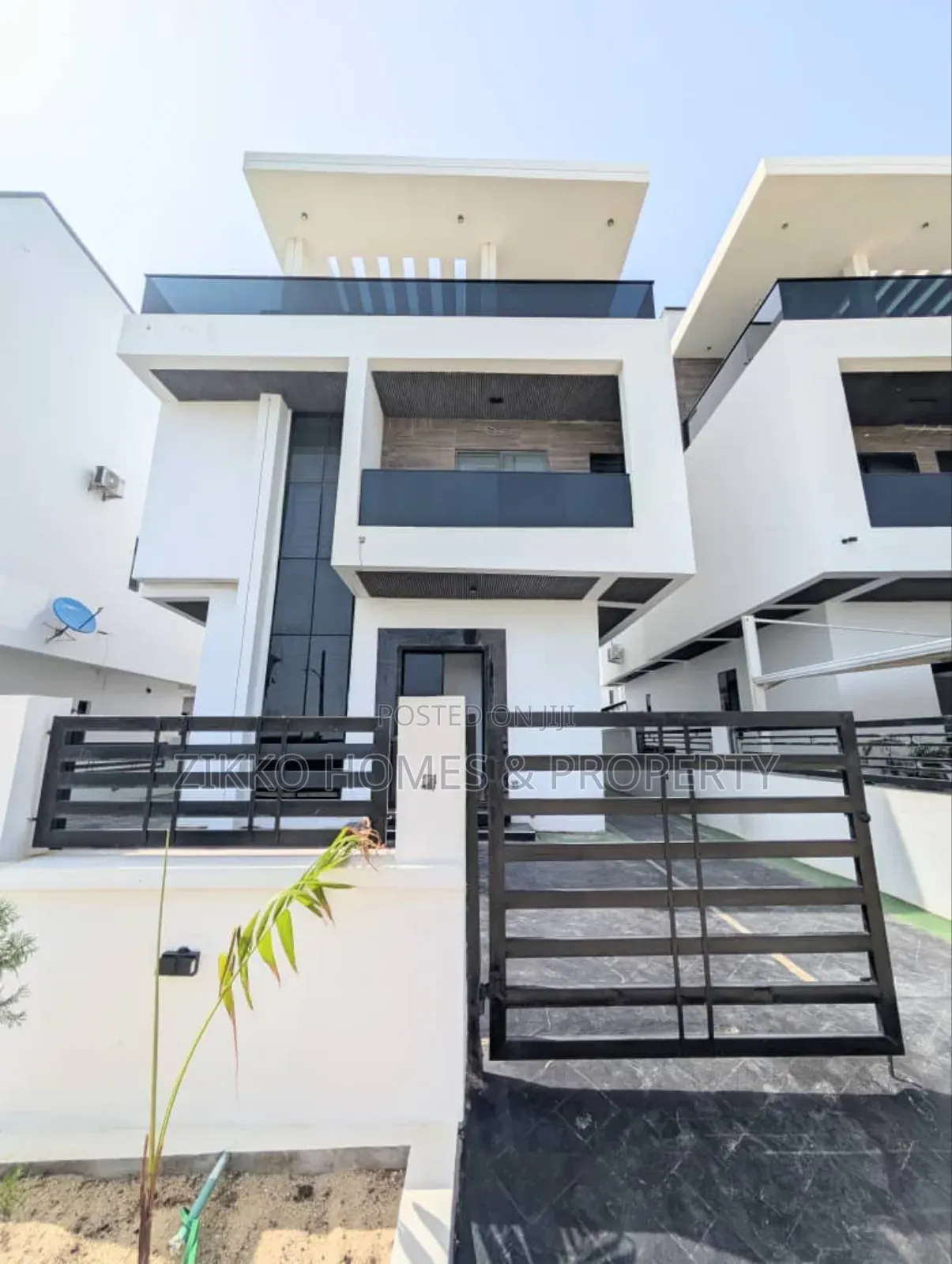 4bdrm Duplex in Orchid Road, Lekki for sale