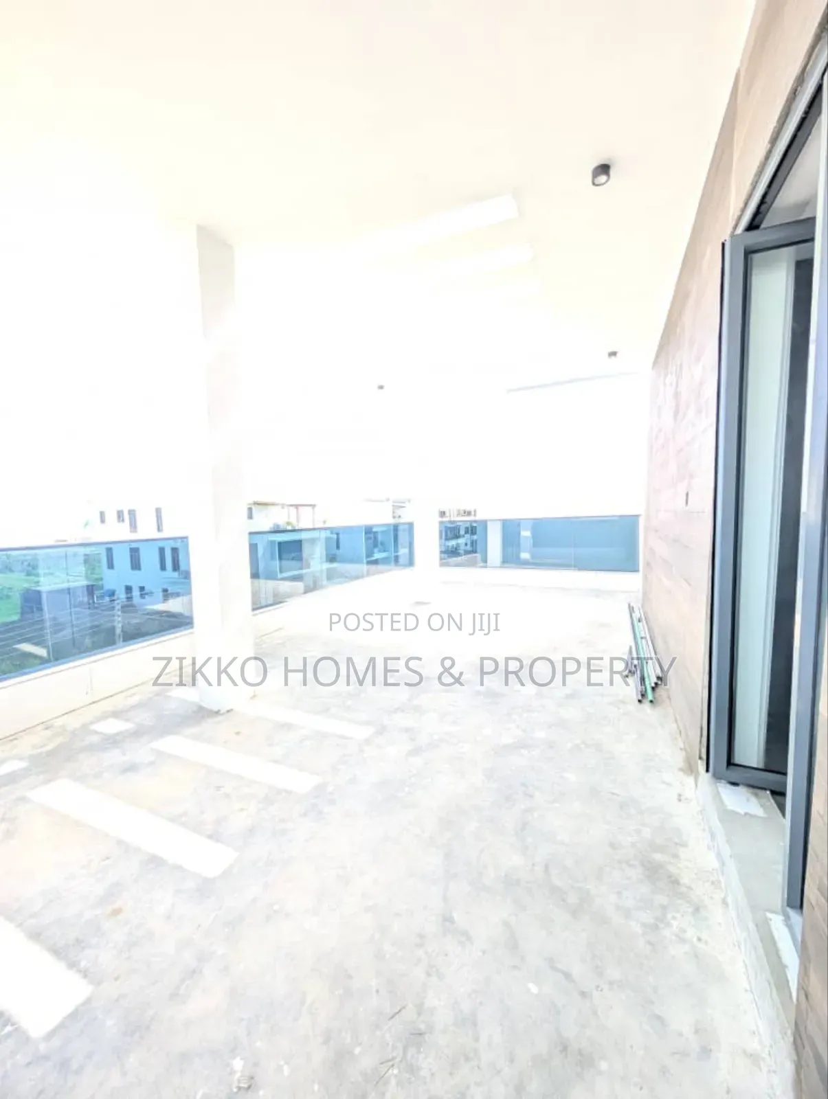 4bdrm Duplex in Orchid Road, Lekki for sale