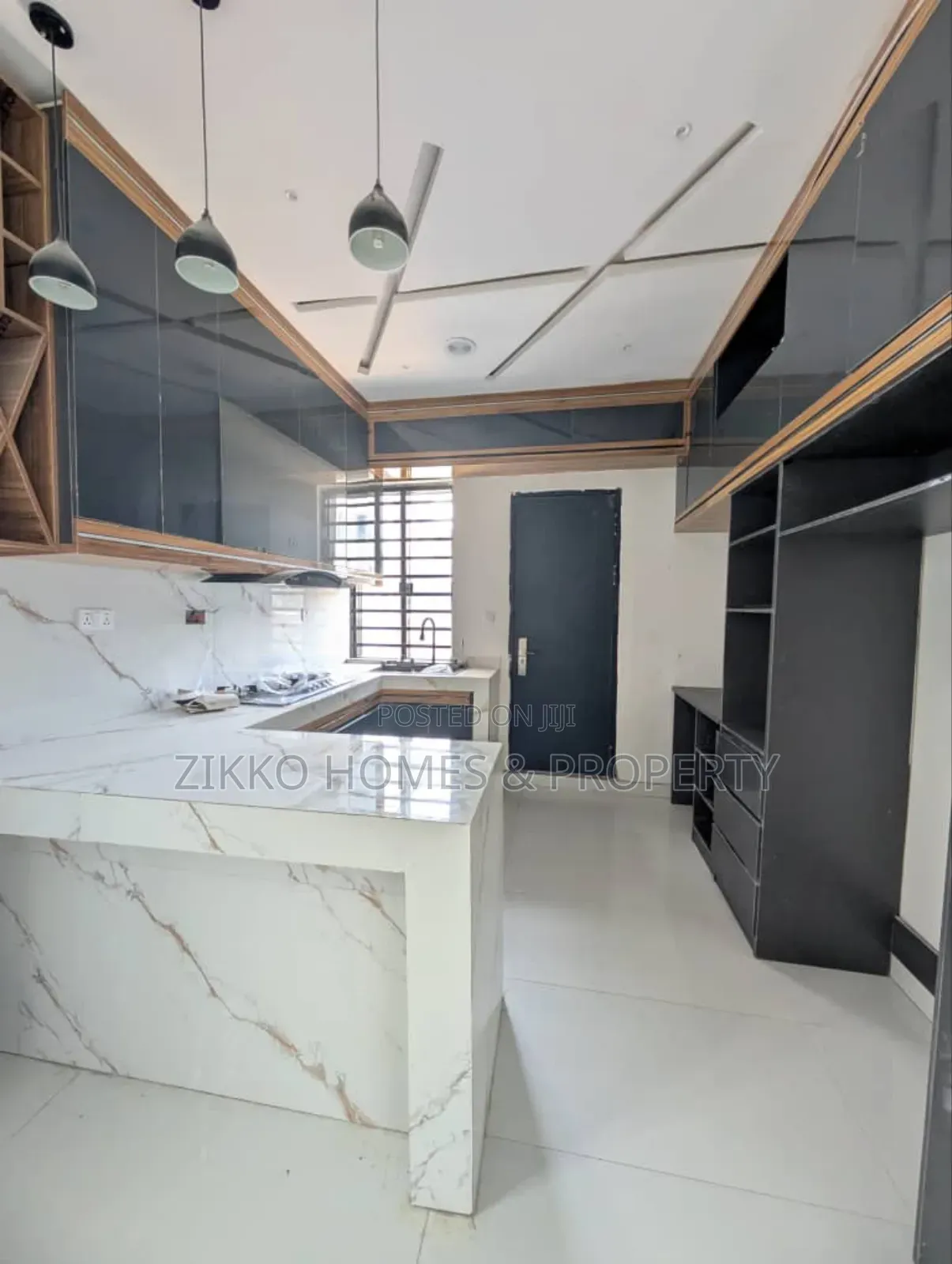 4bdrm Duplex in Orchid Road, Lekki for sale
