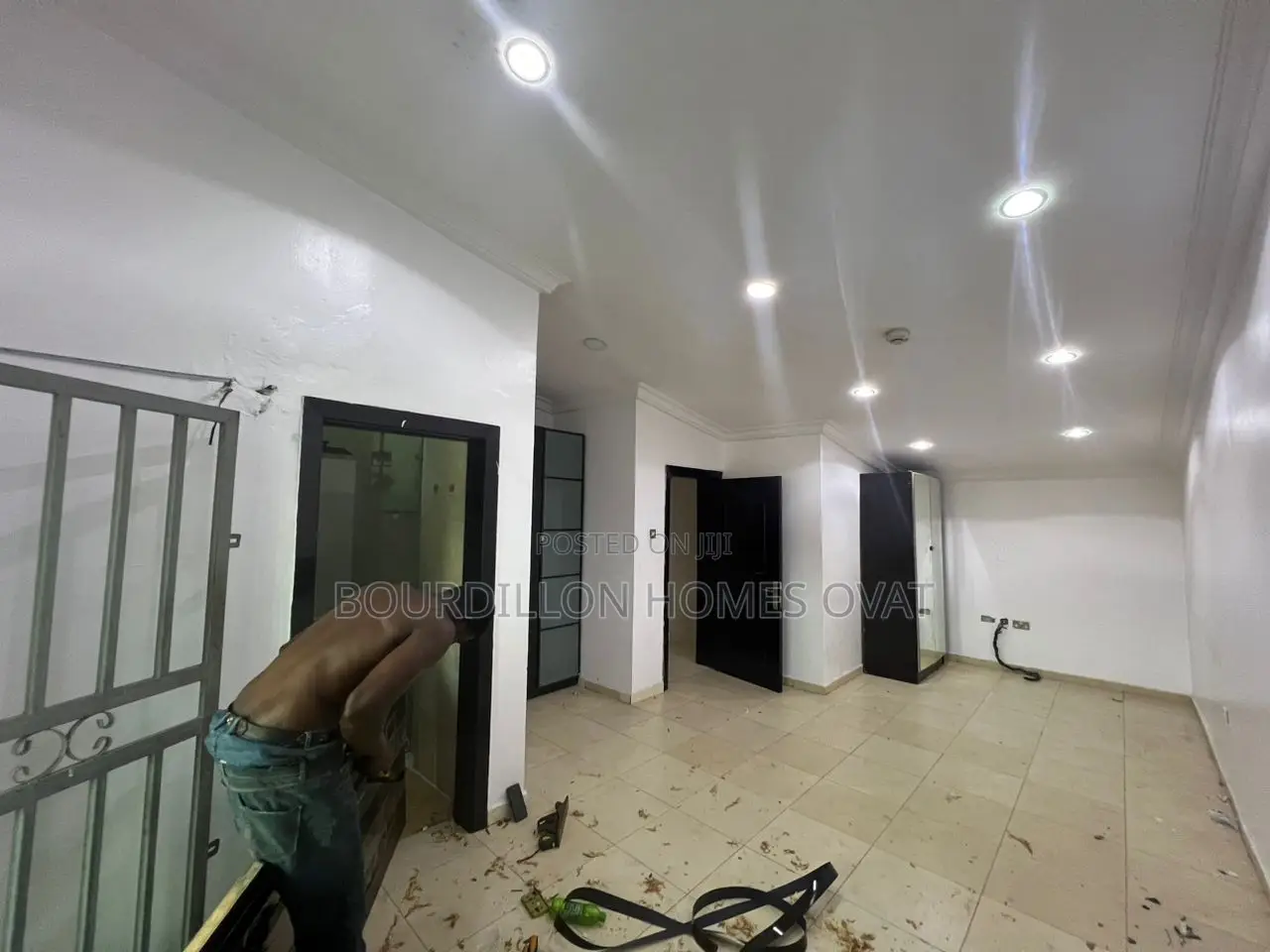 5bdrm Duplex in Osapa london for sale