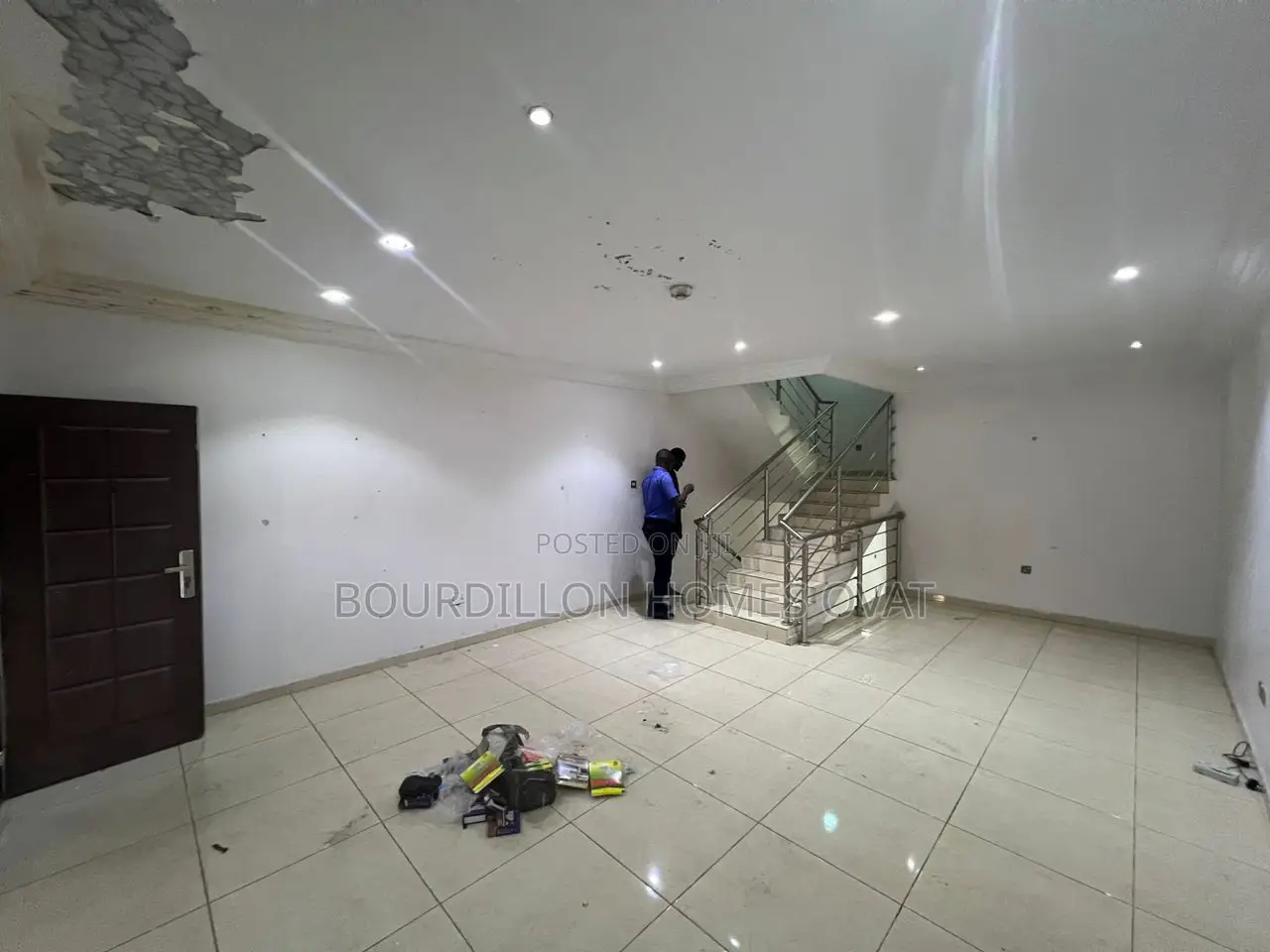 5bdrm Duplex in Osapa london for sale