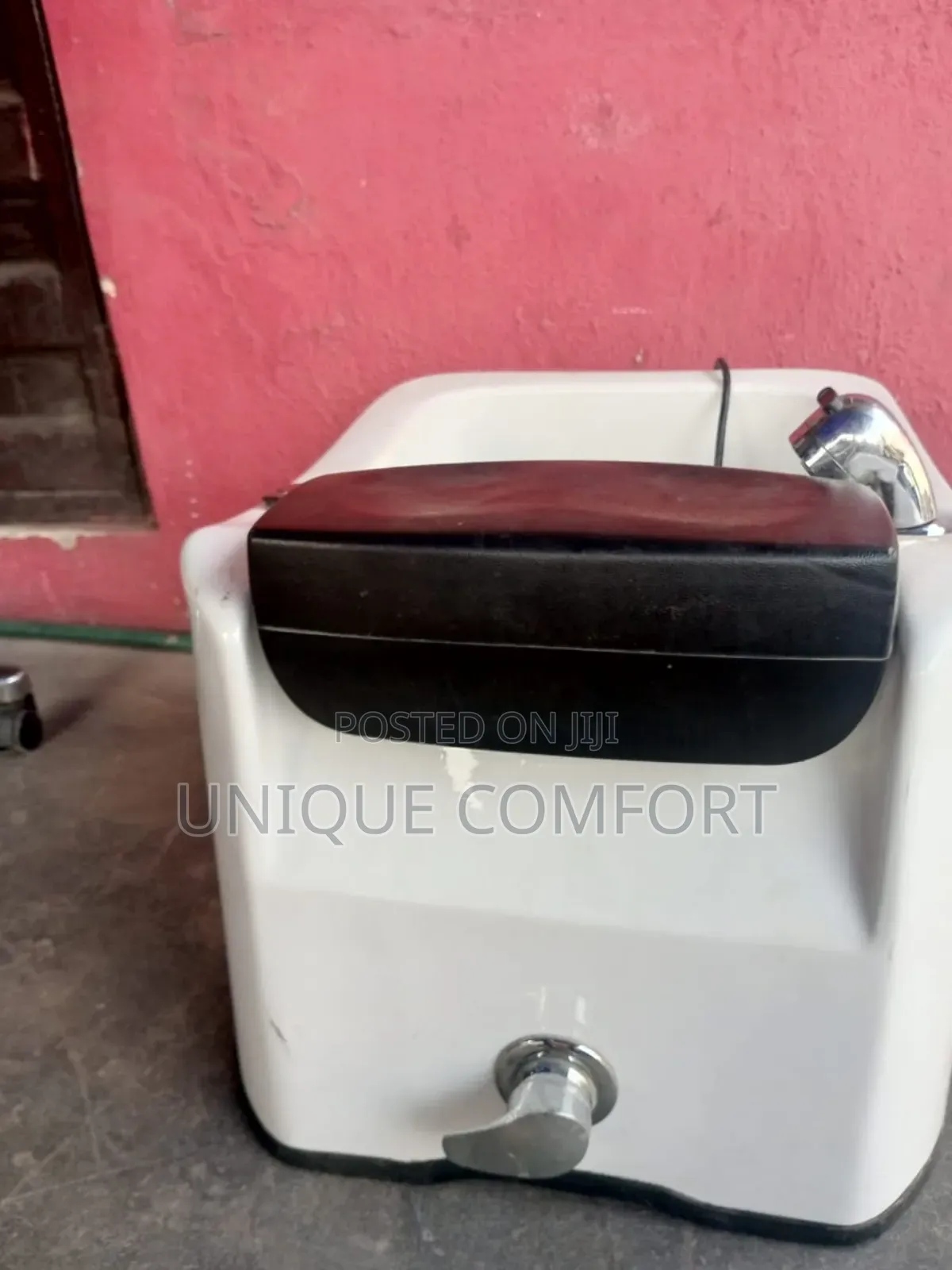 Imported Executive Pedicure Ceramic Bowl