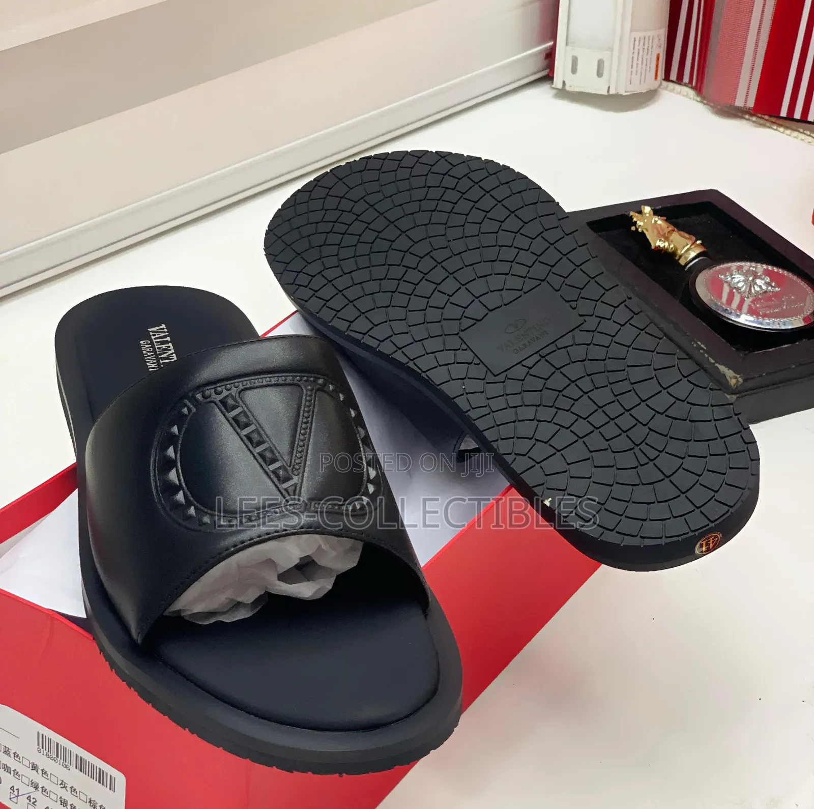 Original Valentino Garavani Slippers