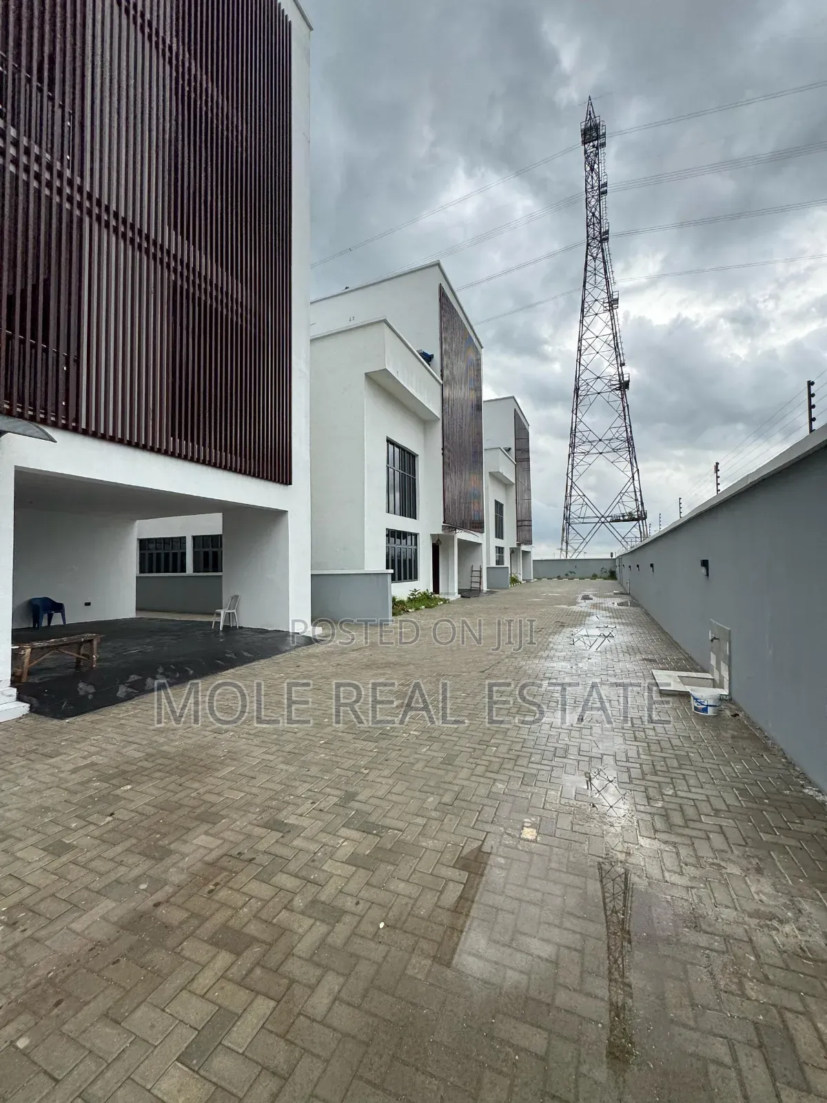 Furnished 5bdrm Duplex in Banana Island for rent