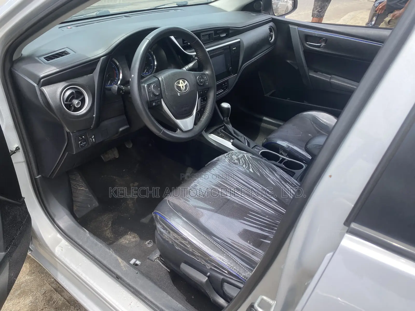 Toyota Corolla SE 4dr Sedan (1.8L 4cyl CVT) 2017 Silver