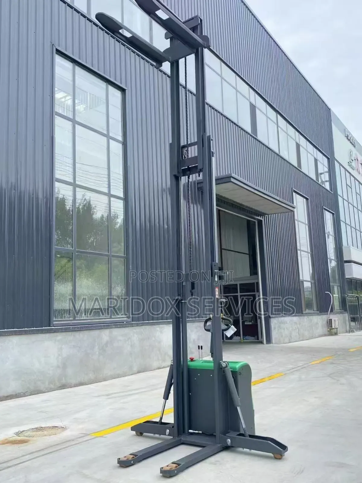 Full Electric Stacker 2tonsx5m