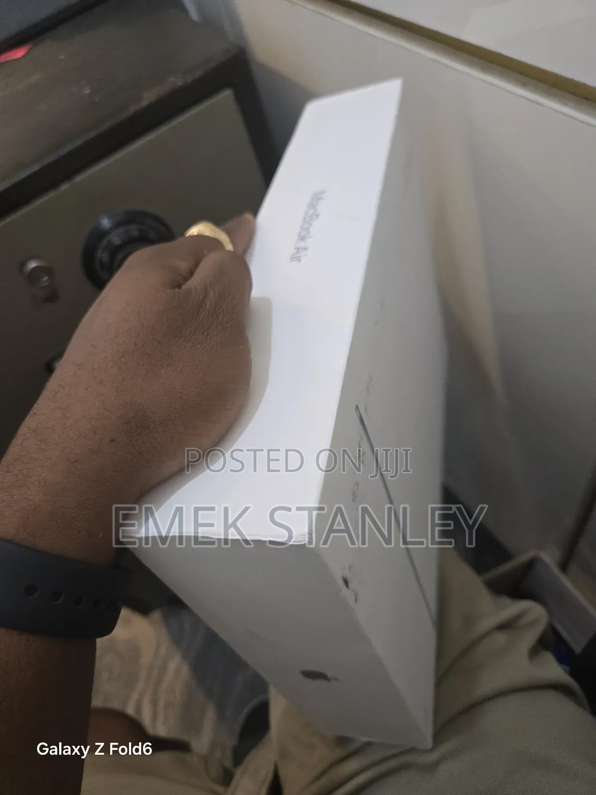 New Laptop Apple MacBook Air 16GB Apple M4 SSD 512GB