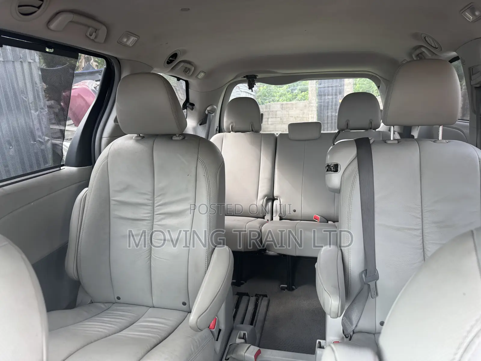 Toyota Sienna XLE 7 Passenger 2012 Silver