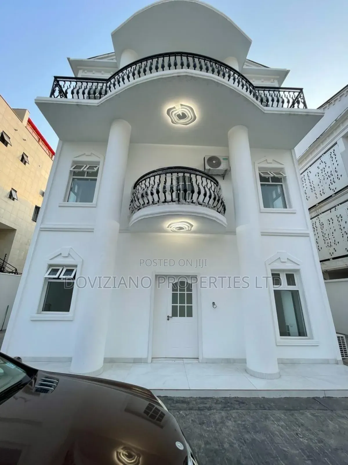 Furnished 4bdrm Duplex in Banana Island for sale
