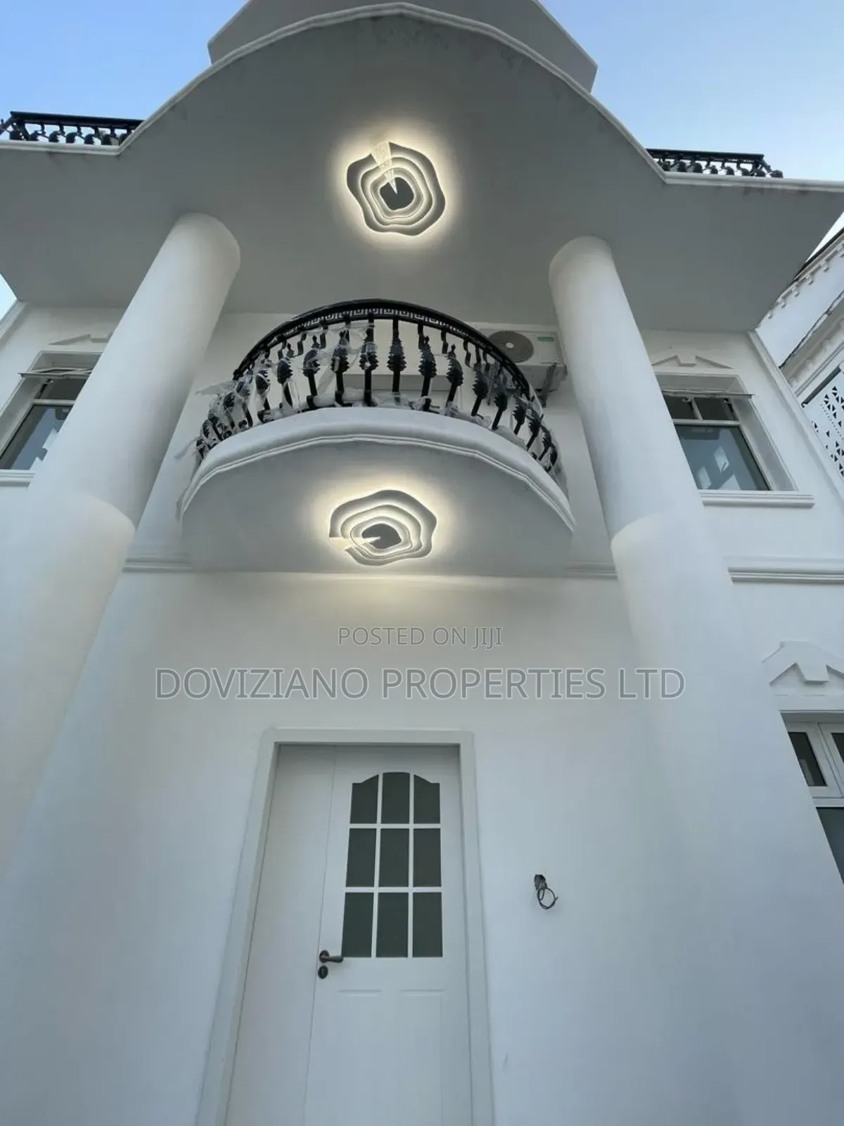 Furnished 4bdrm Duplex in Banana Island for sale