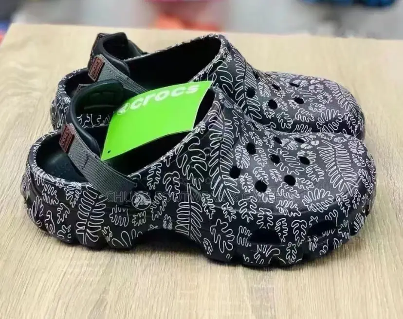 Crocs Hard