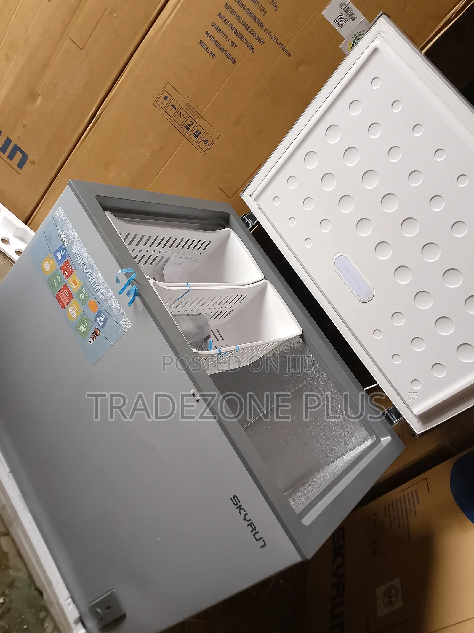 Skyrun 250l Family-Sized Chest Freezer