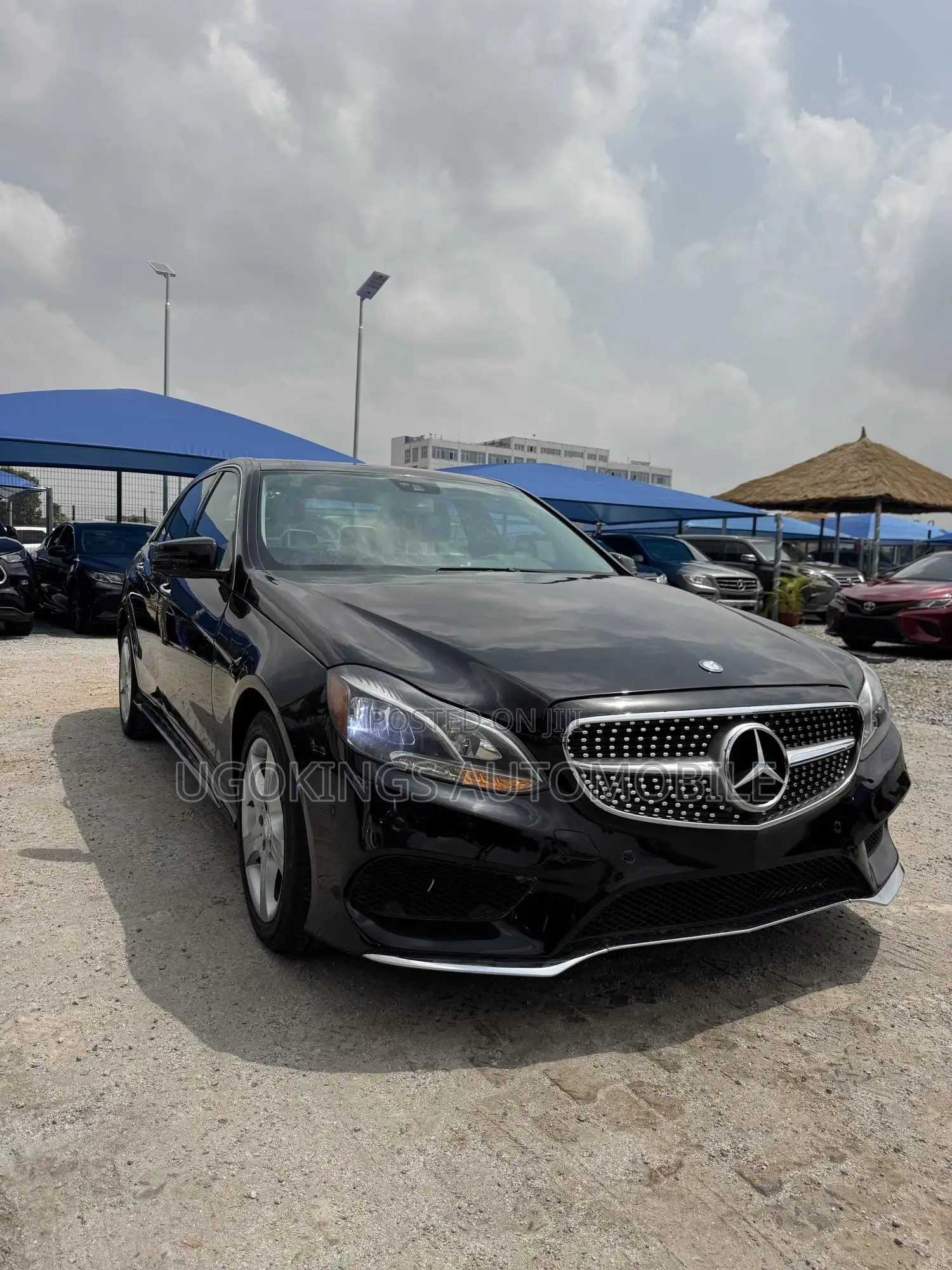 Mercedes-Benz E350 Base 4Matic Sedan AWD (3.5L 6cyl 7A) 2014 Black