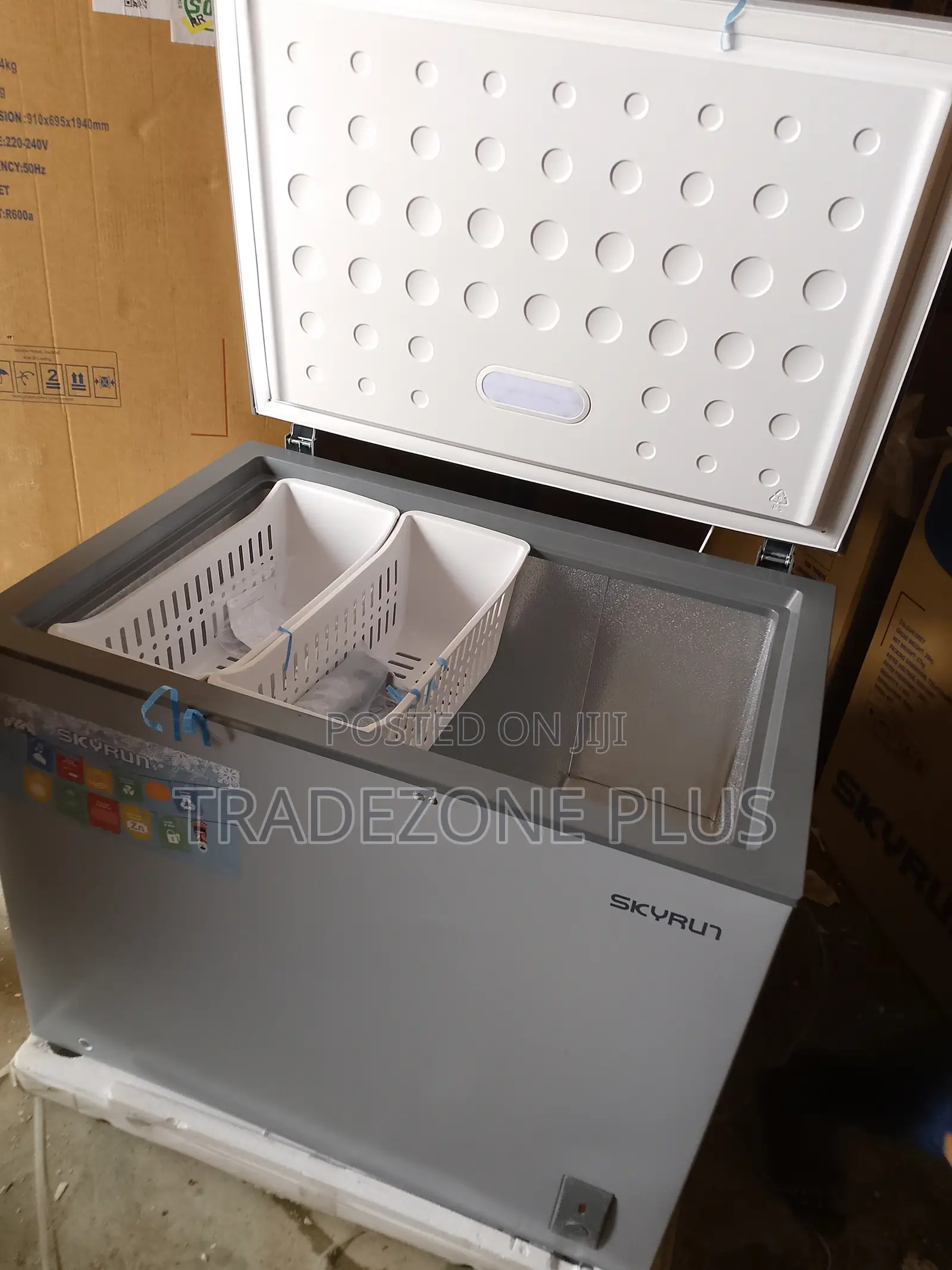 Adjustable Temperature Skyrun 250l Freezer