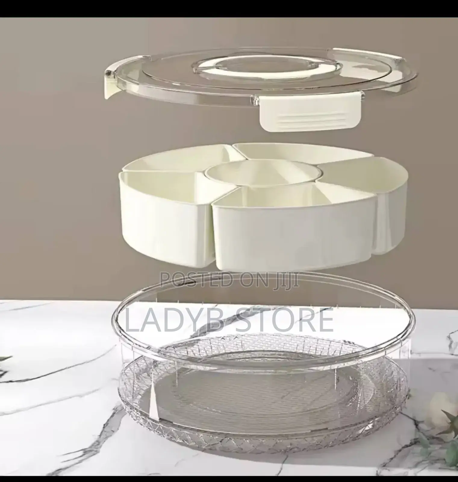 Rotating Snack Tray With Lid and Handle