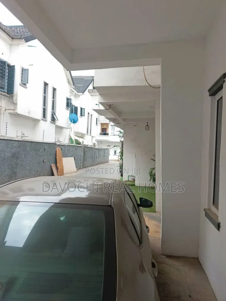 4bdrm Duplex in Lekki Conservative, Chevron for rent