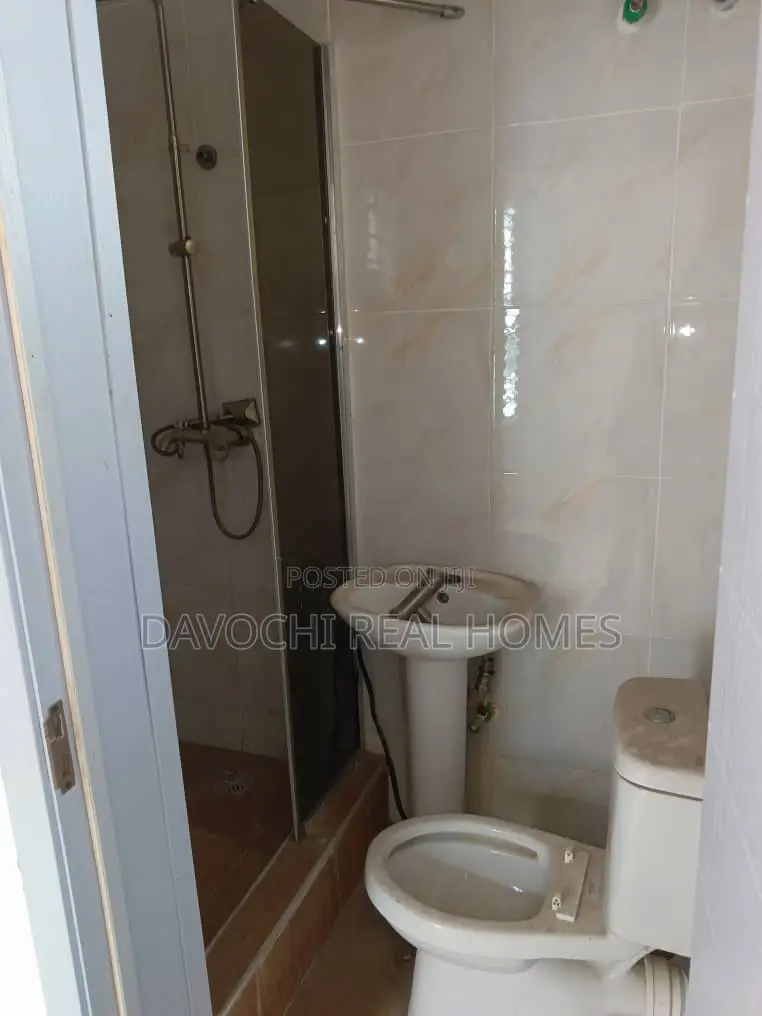 4bdrm Duplex in Lekki Conservative, Chevron for rent