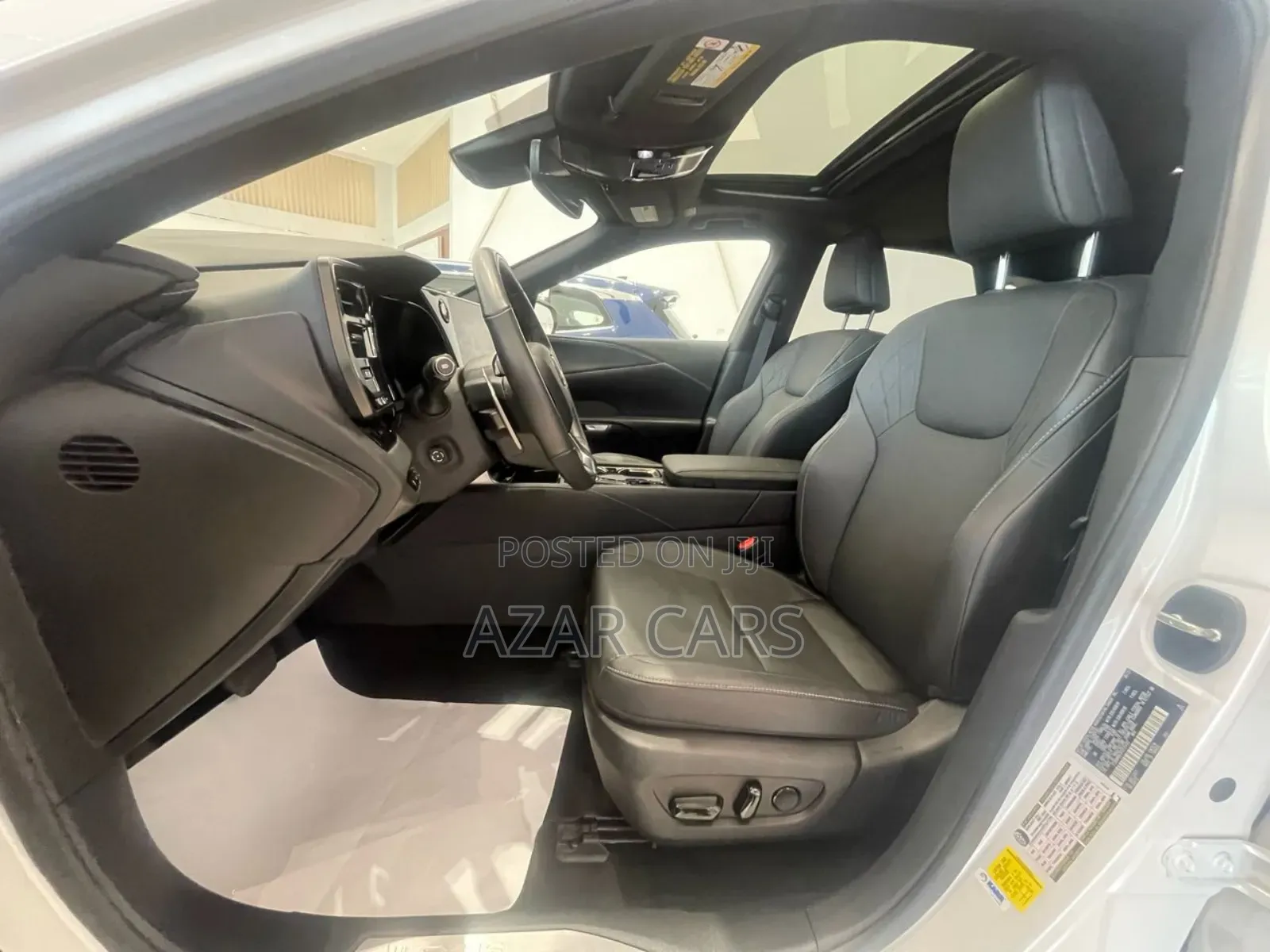 Lexus RX 2023 White
