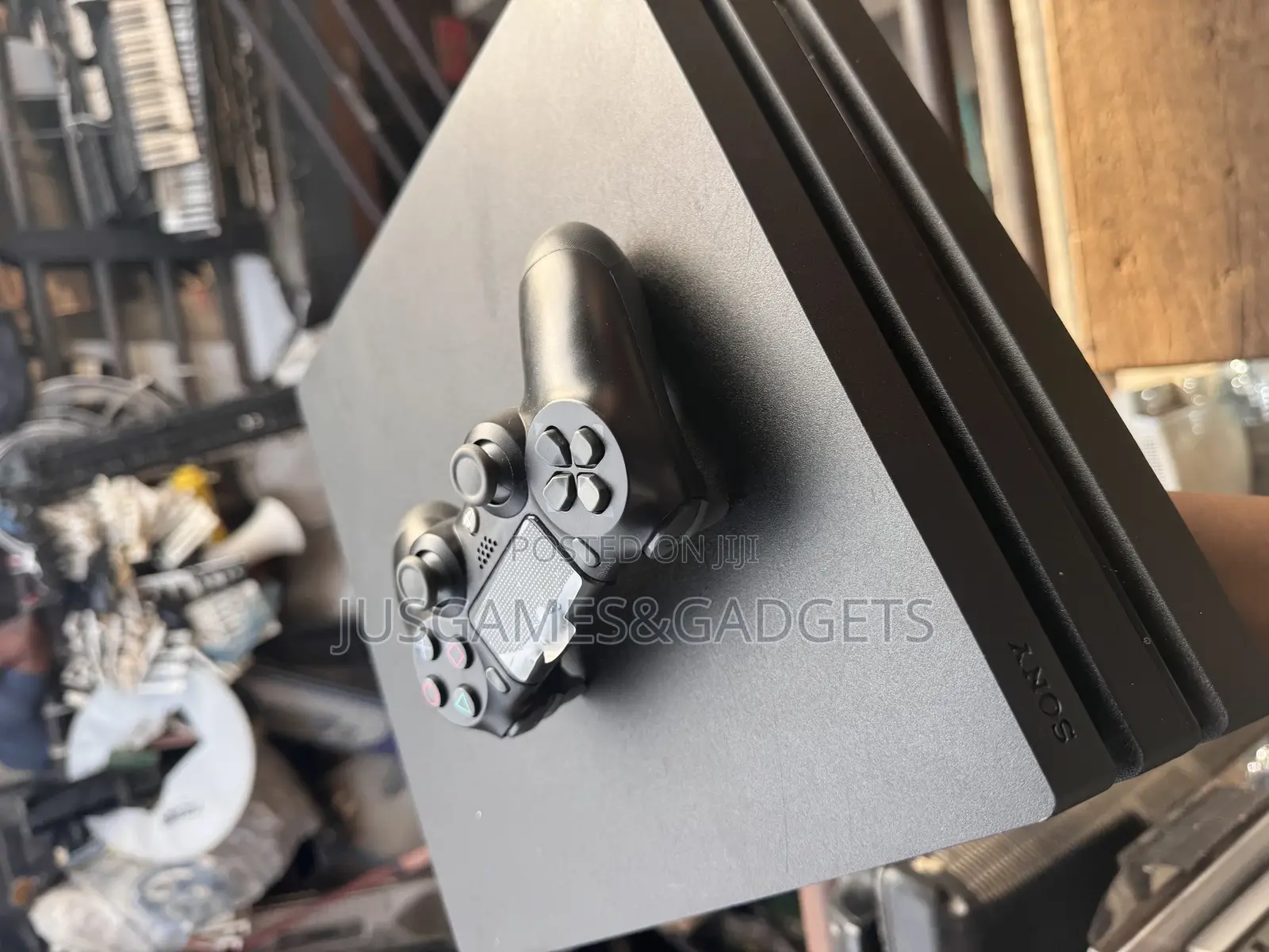 Clean London Used Playstation 4 Pro