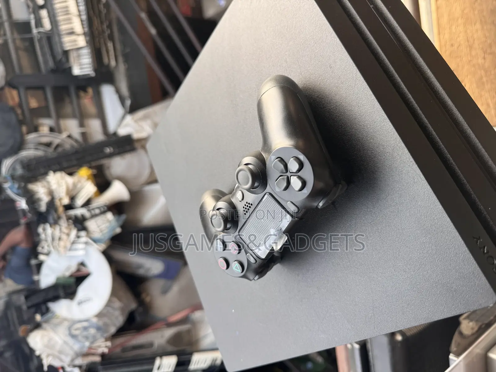 Clean London Used Playstation 4 Pro
