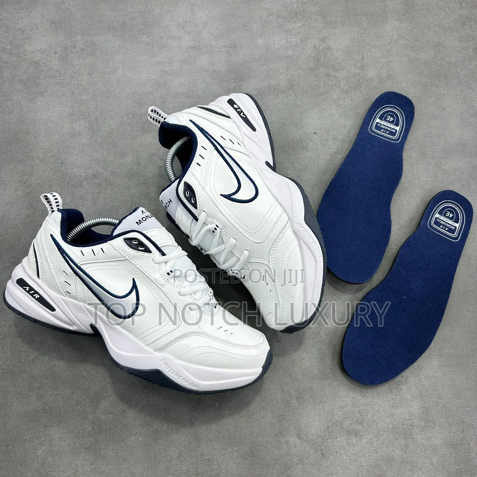 New Nike Air Monarch Iv Cross Trainer SNKS Unisex