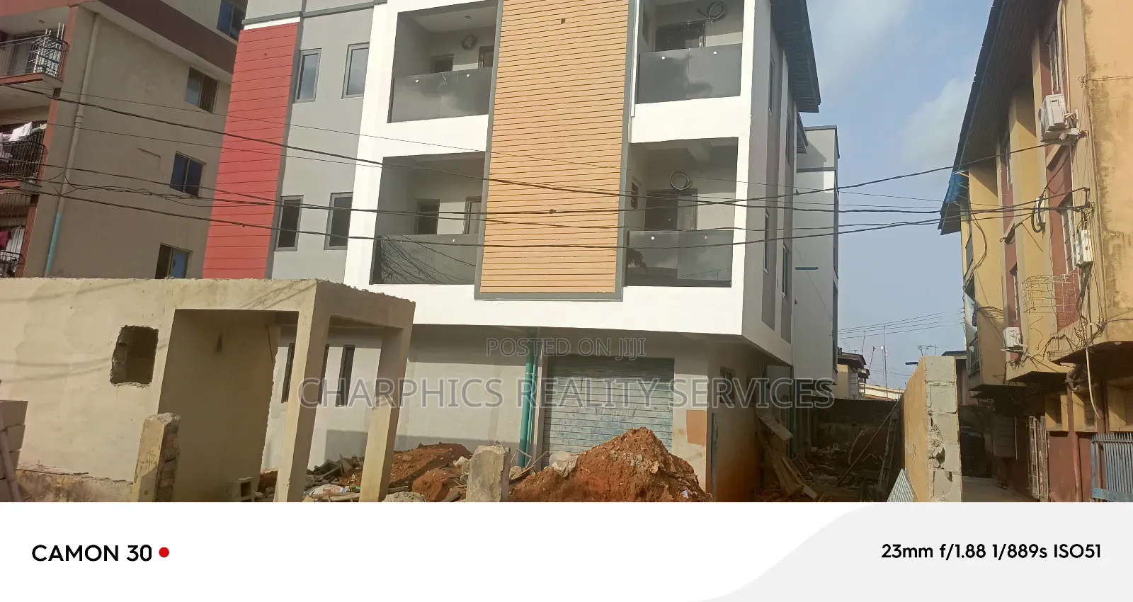 Mini Flat in Mende for sale