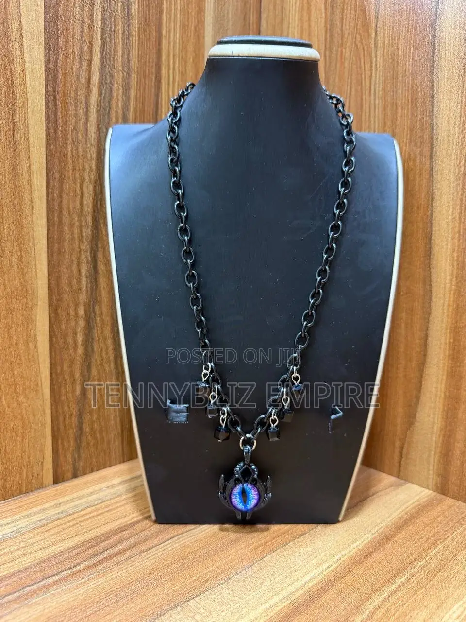 Genuine Quality Simple Necklace