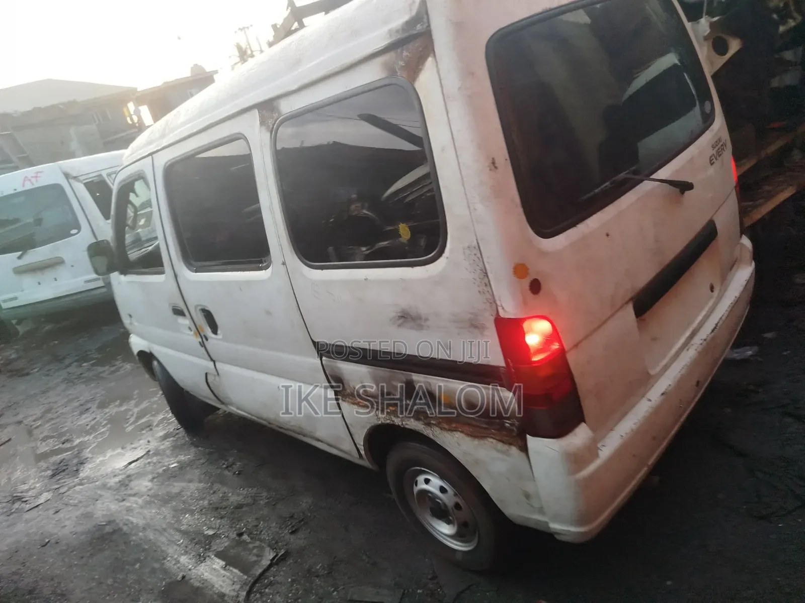 Suzuki Every 2010 White