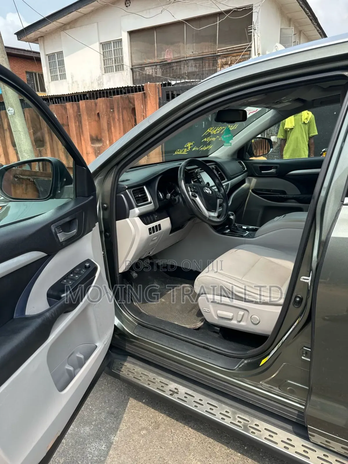 Toyota Highlander XLE V6 4x2 (3.5L 6cyl 6A) 2016 Gray