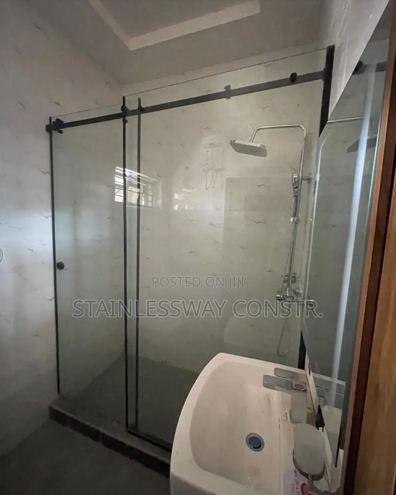 Transparent Tampered Shower Glass Cubicle