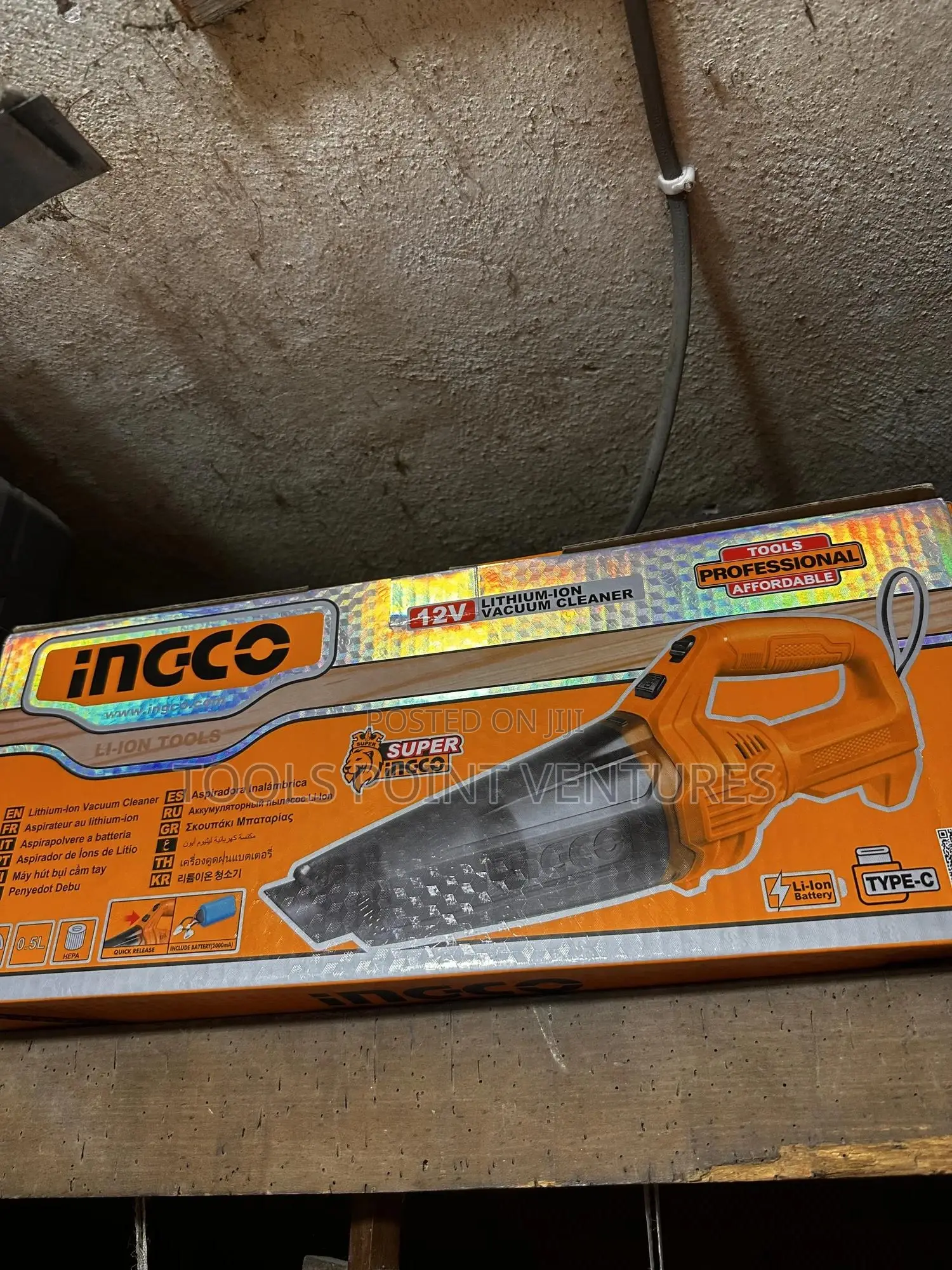 Ingco 12v Lithium-Ion Cordless Handheld Vacuum Cleaner.