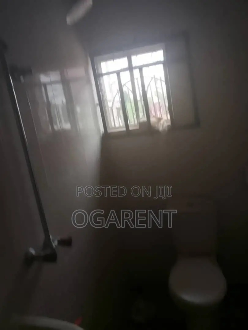 2bdrm Apartment in Off First Ugbor, Benin City for rent