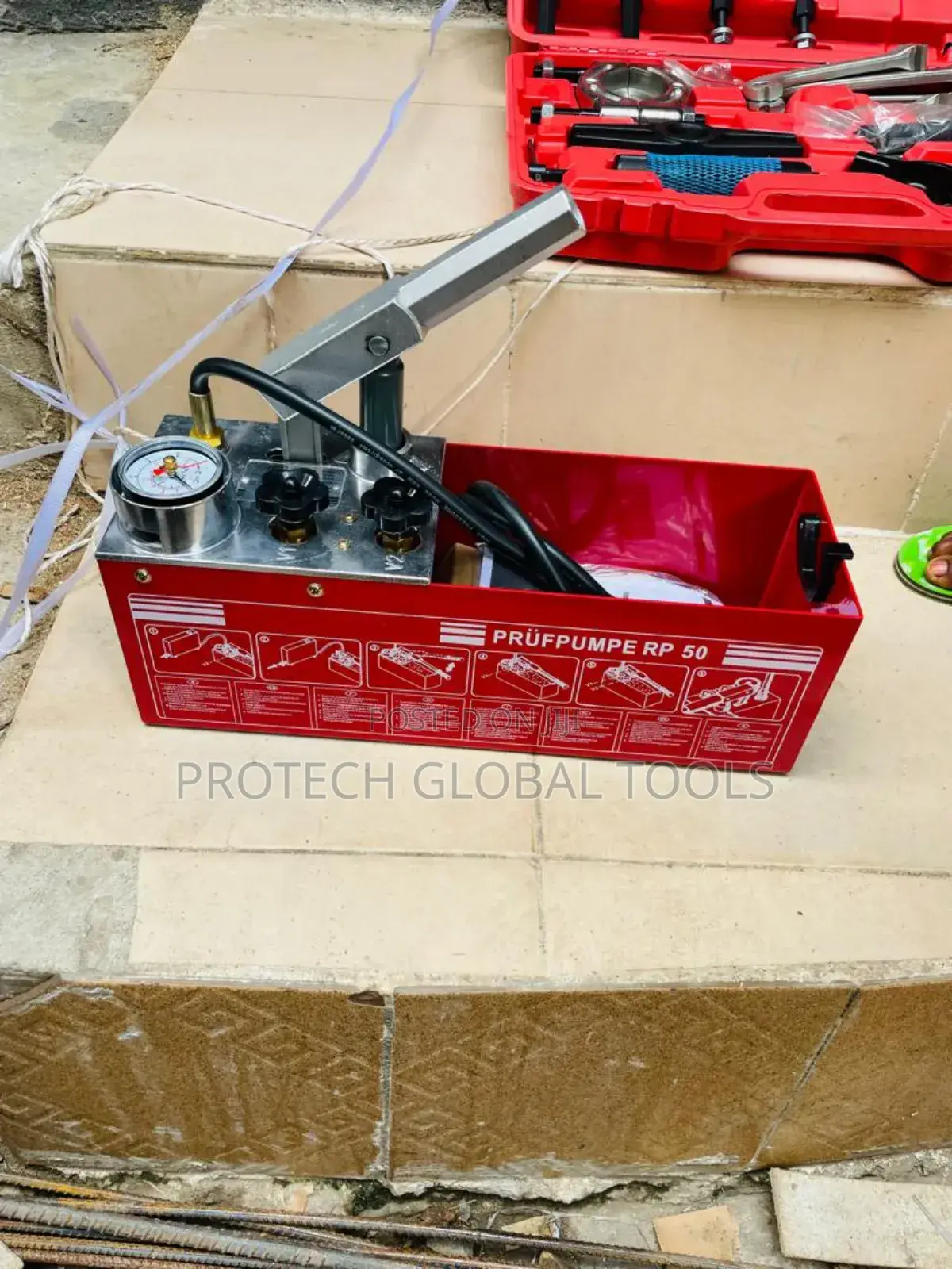 Hand Pressure Testing Bucket