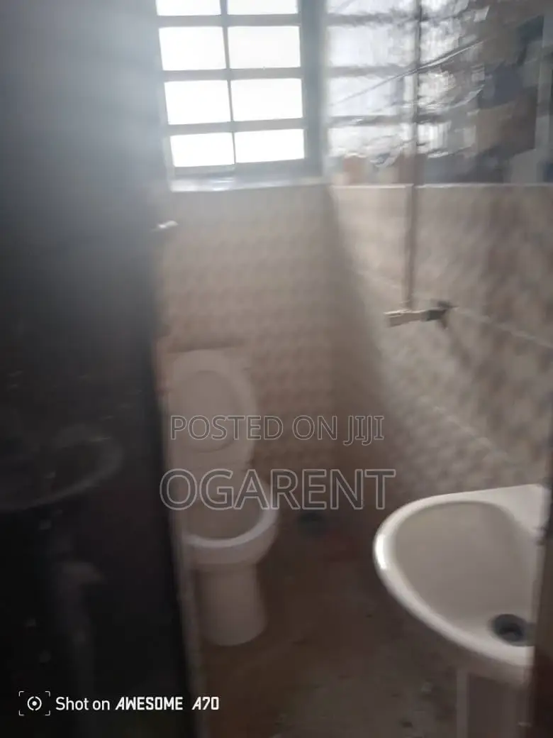 1bdrm Apartment in Siluko, Benin City for rent