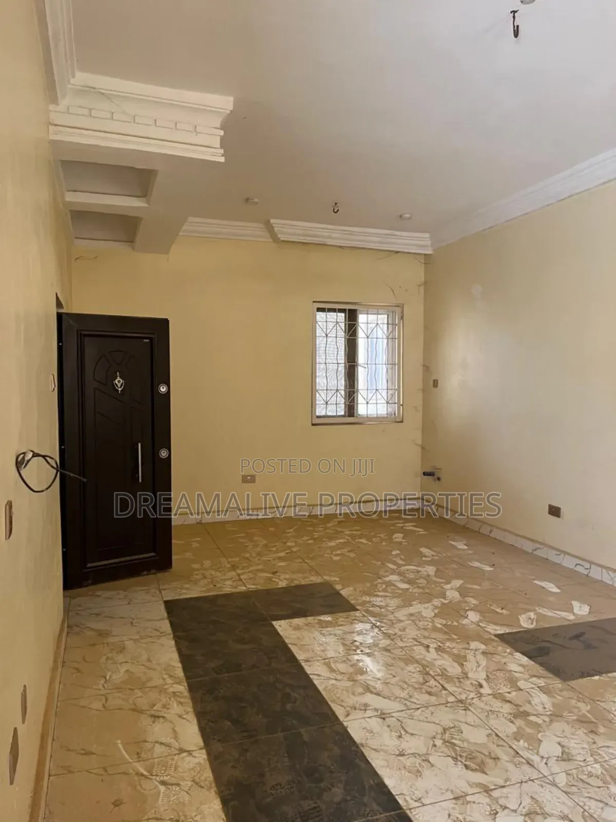 4bdrm Duplex in Jahi for sale