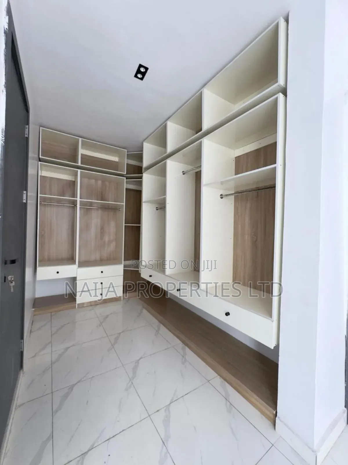 4bdrm Duplex in Agungi, Lekki for sale