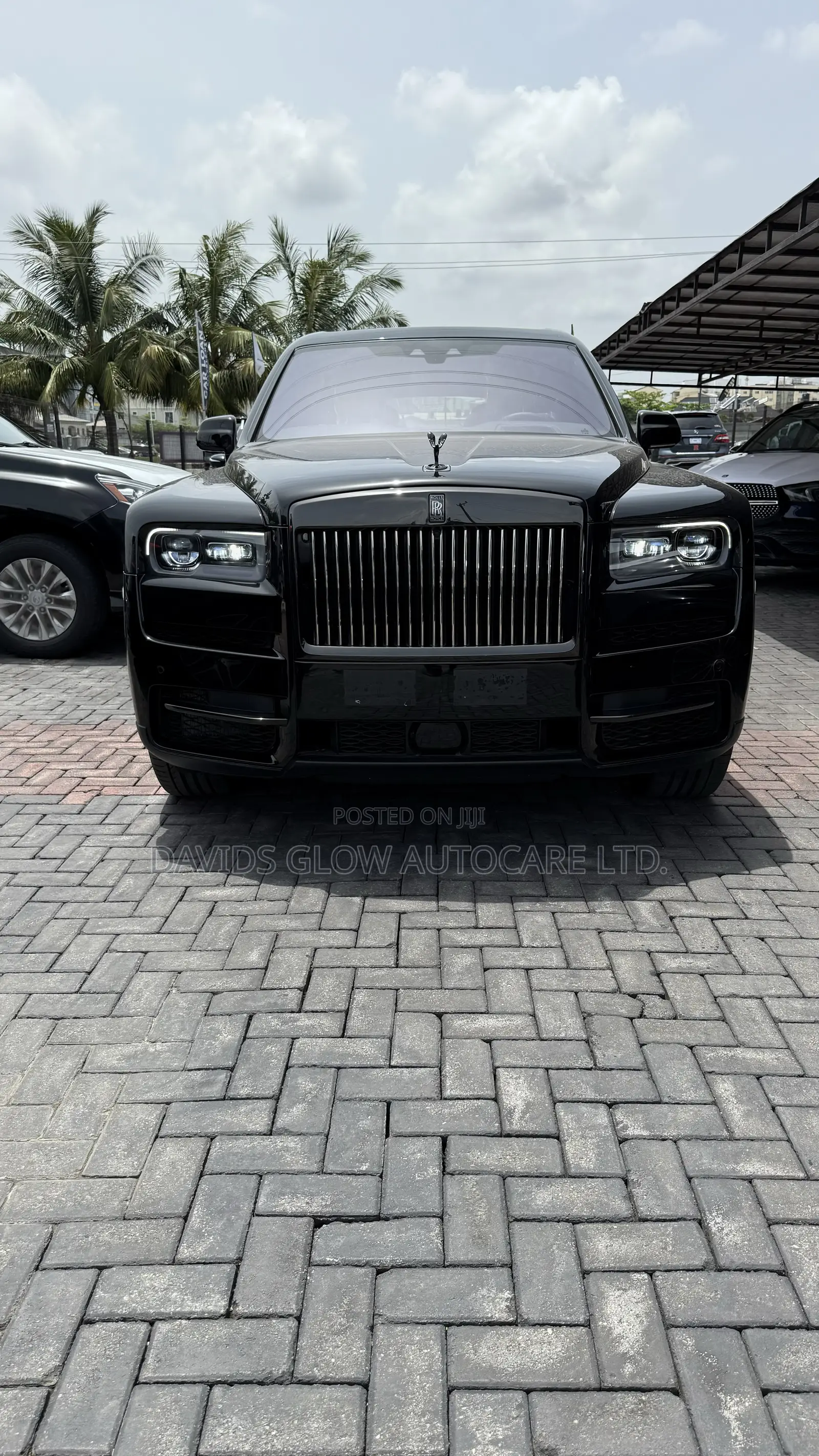 New Rolls-Royce Cullinan Black Badge 2024 Black