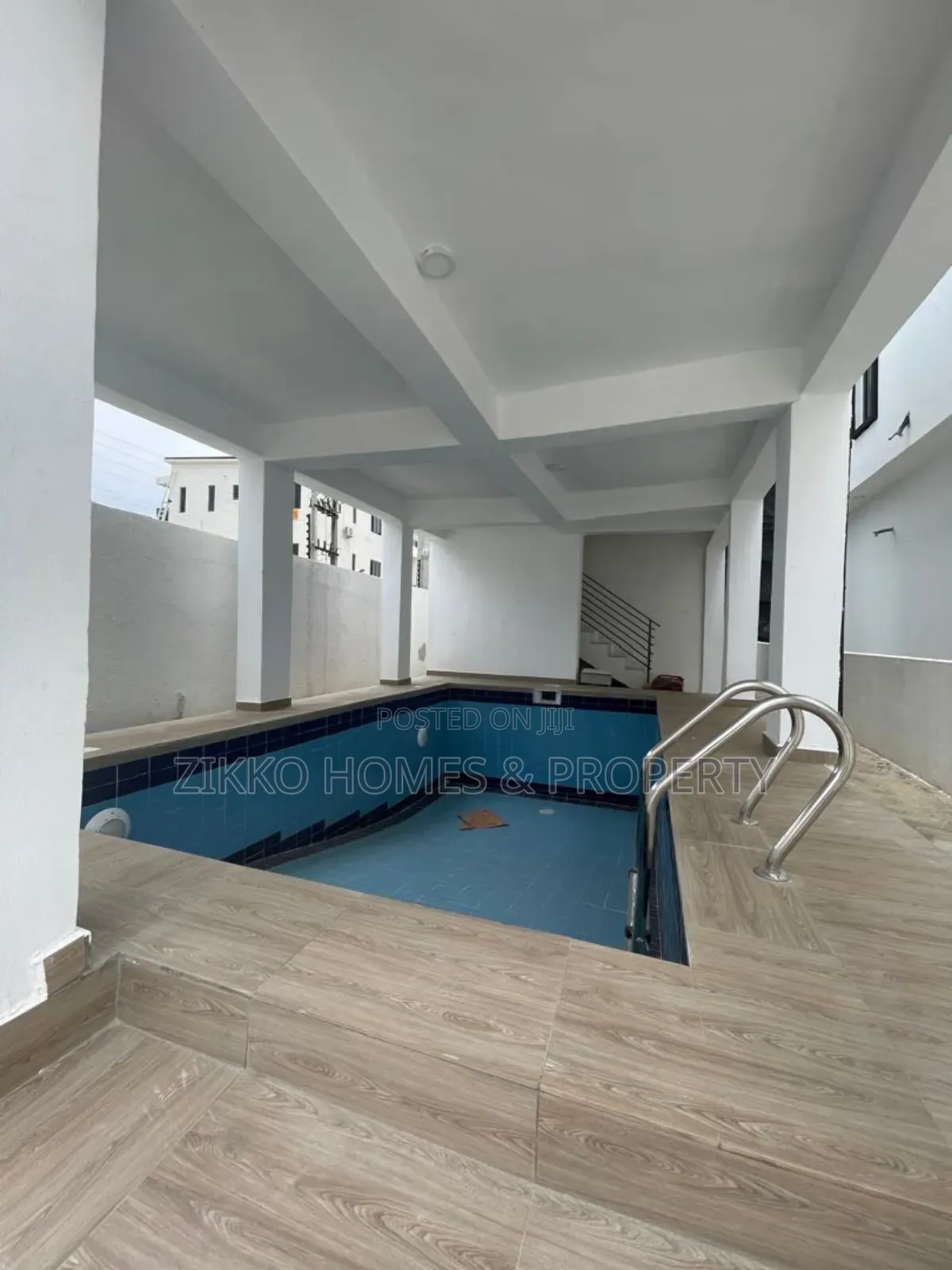 4bdrm Duplex in Harris Drive, Lekki for sale