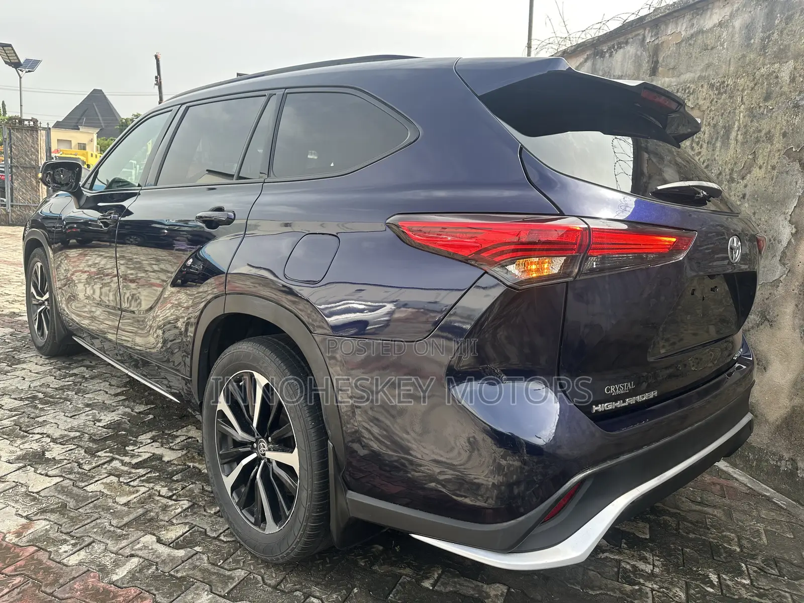 Toyota Highlander XSE 2021 Blue