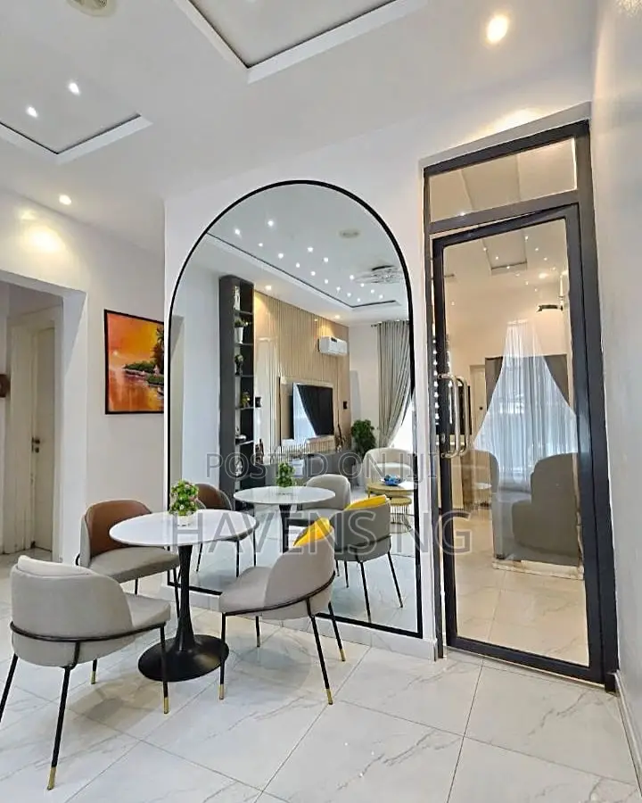Modern 2-Bedroom Apartment With Ps5 and Top-Notch Amenities