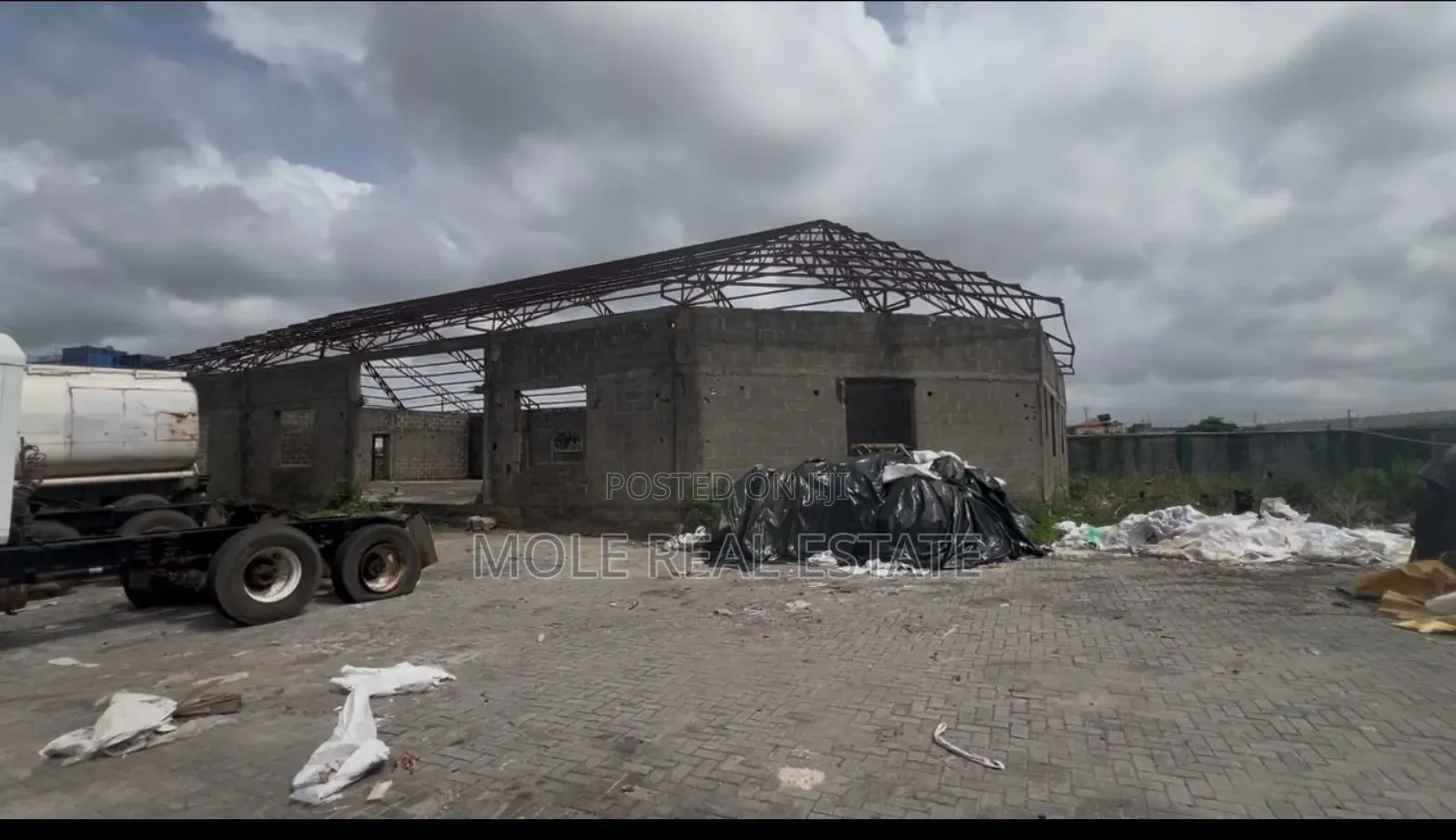 7,958.27 SQM Double Bay Warehouse Apple Junt. Amuwo Odofins