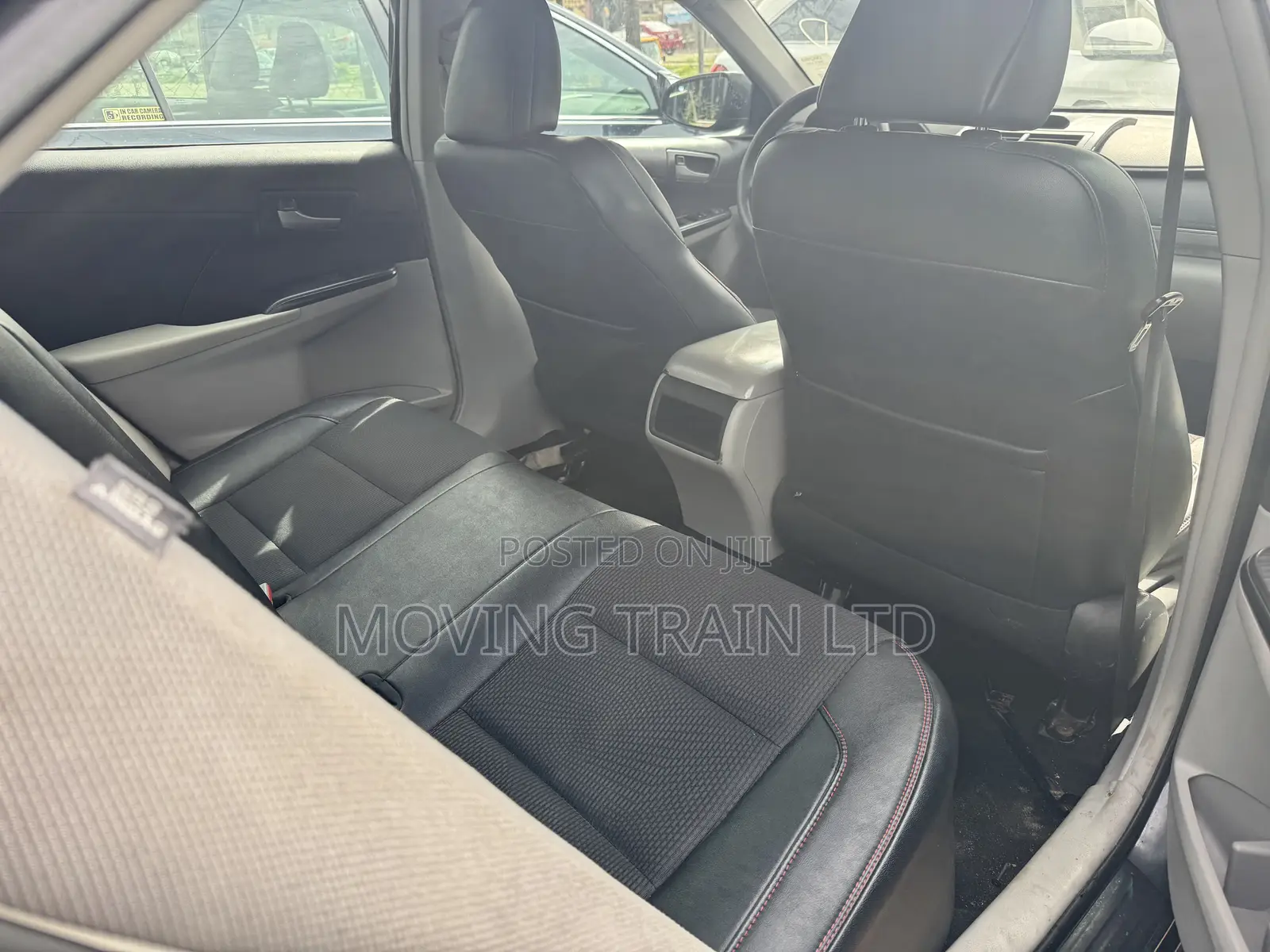 Toyota Camry LE 4dr Sedan w/Prod. End 11/13 (2.5L 4cyl 6A) 2014